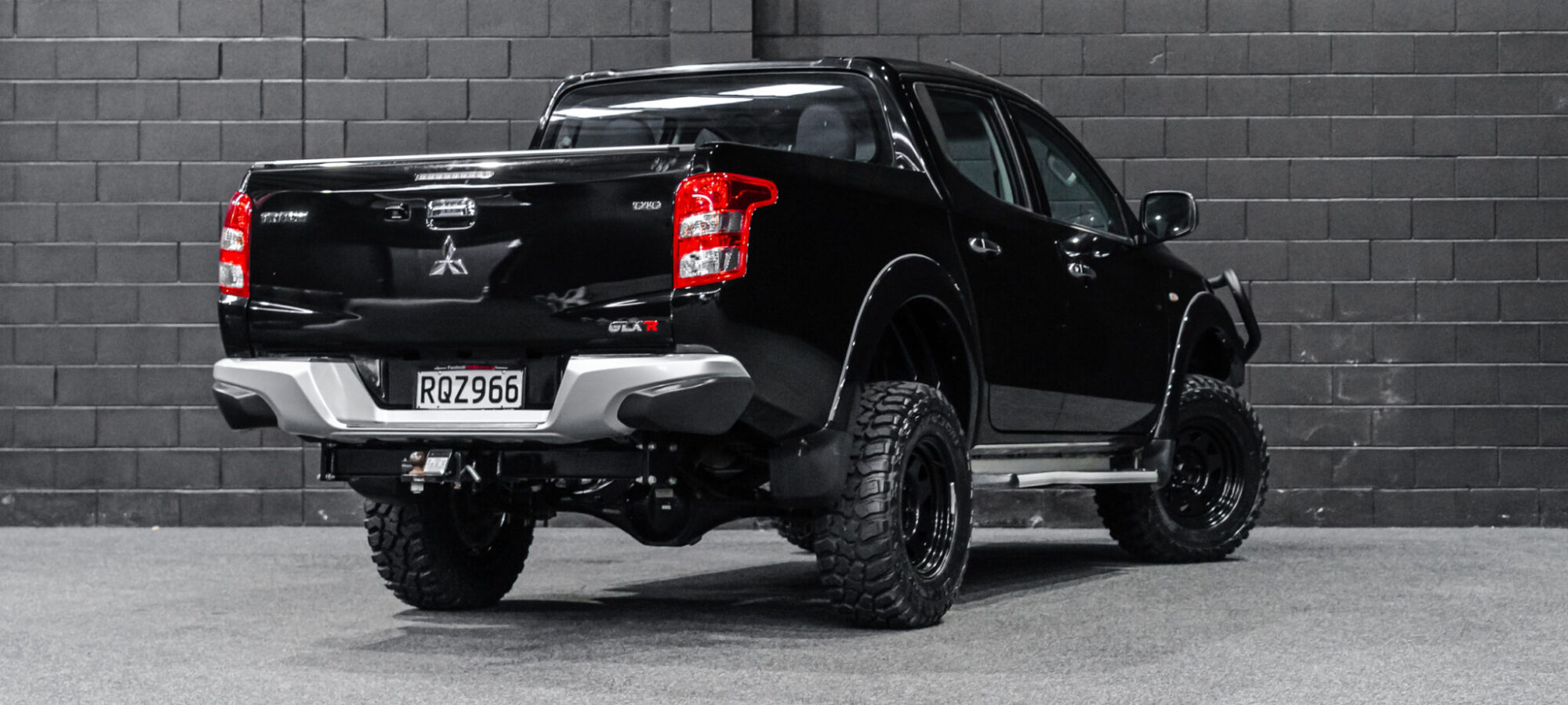 Vehicle Gallery Image