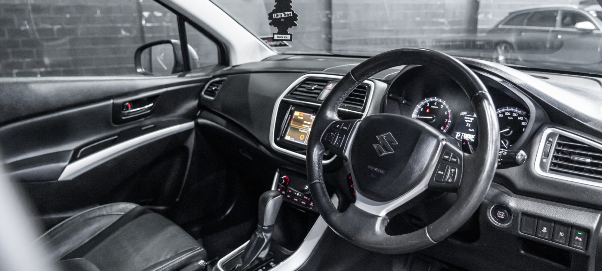 Vehicle Gallery Image