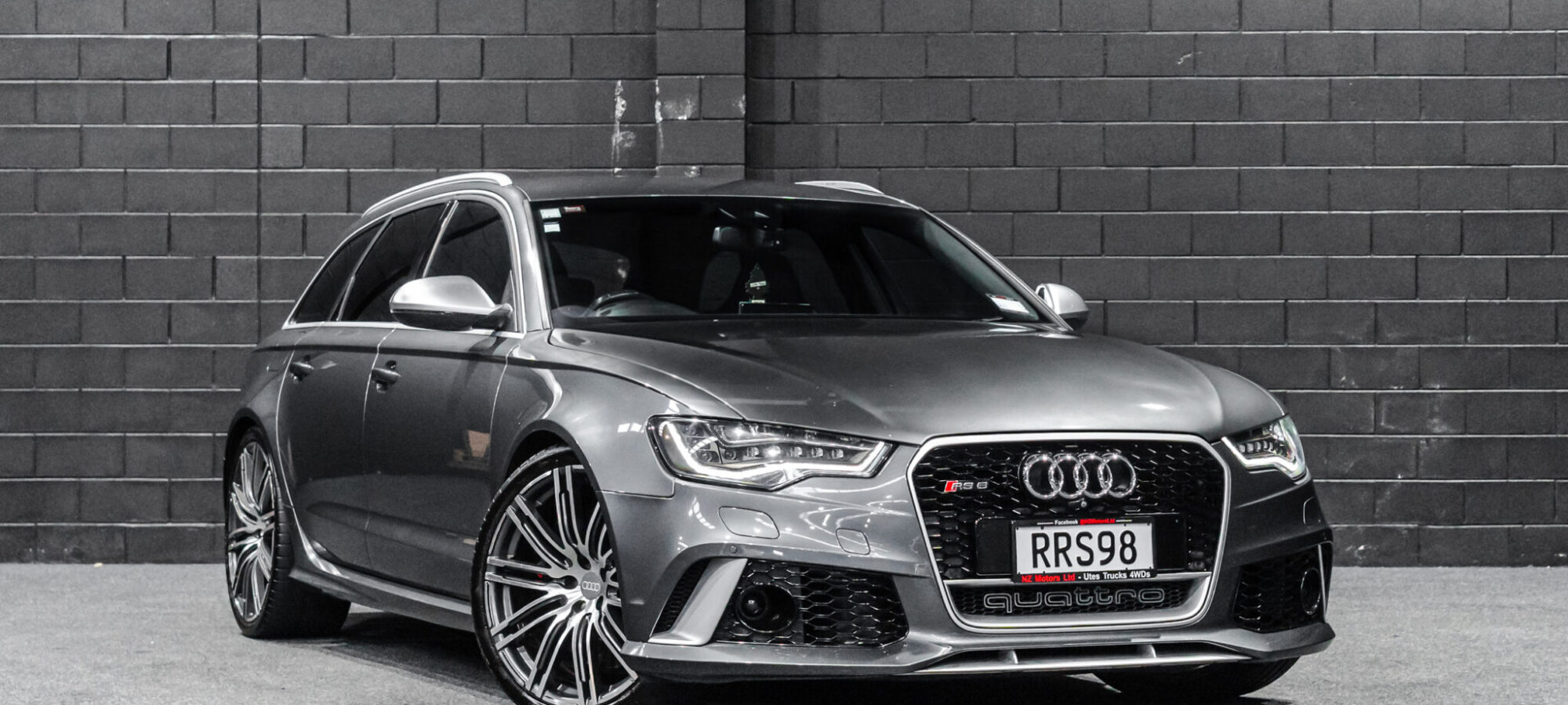 Vehicle Gallery Image