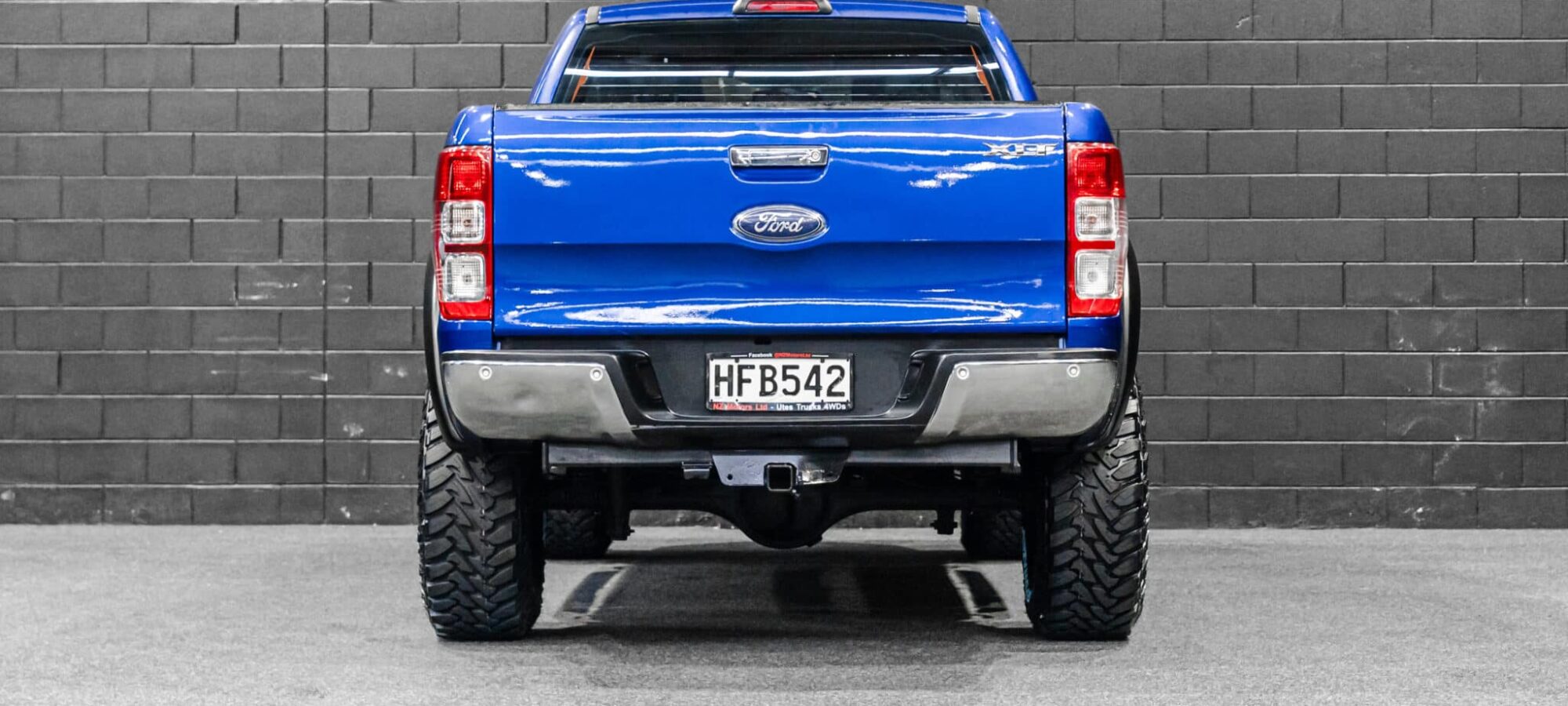 Vehicle Gallery Image