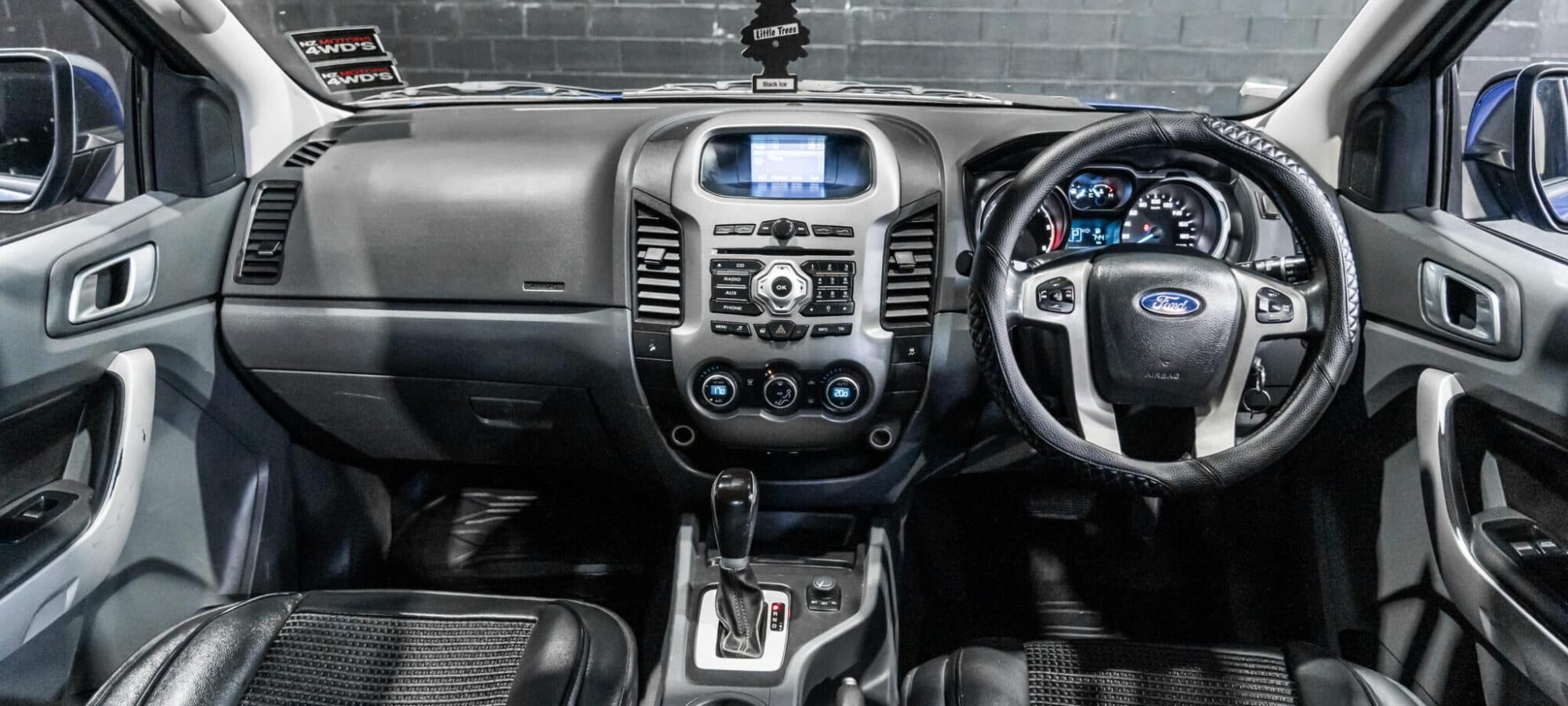 Vehicle Gallery Image