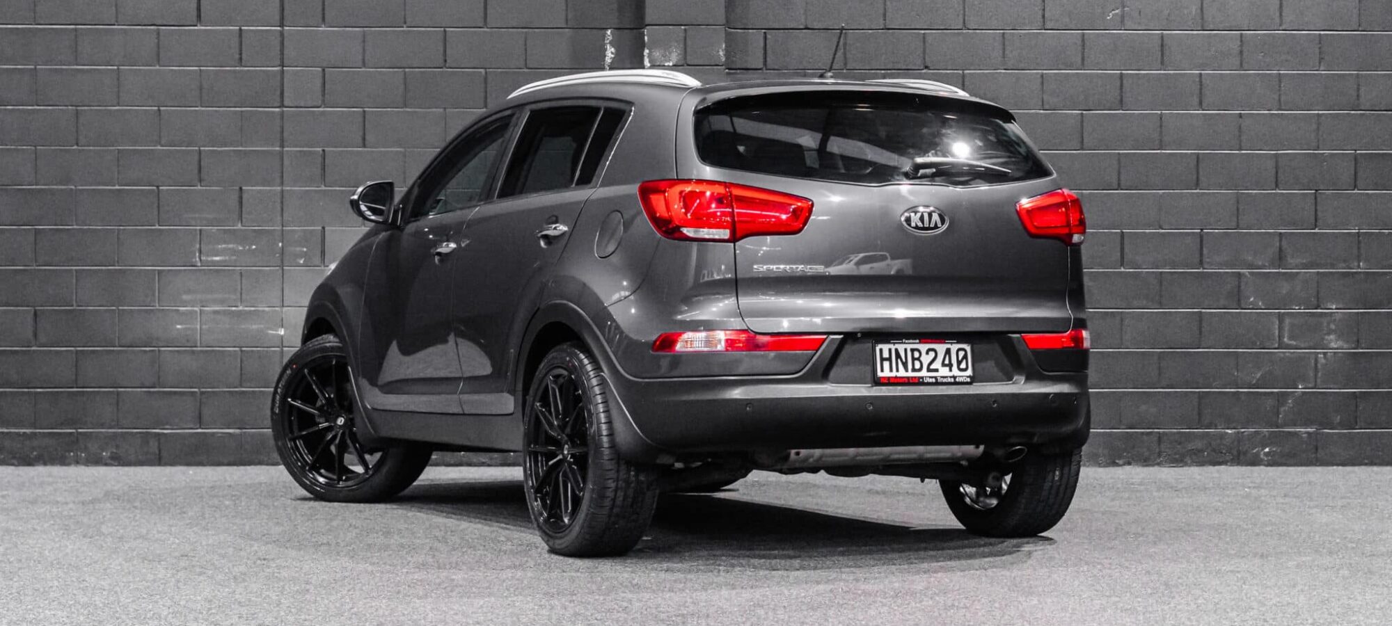 Vehicle Gallery Image