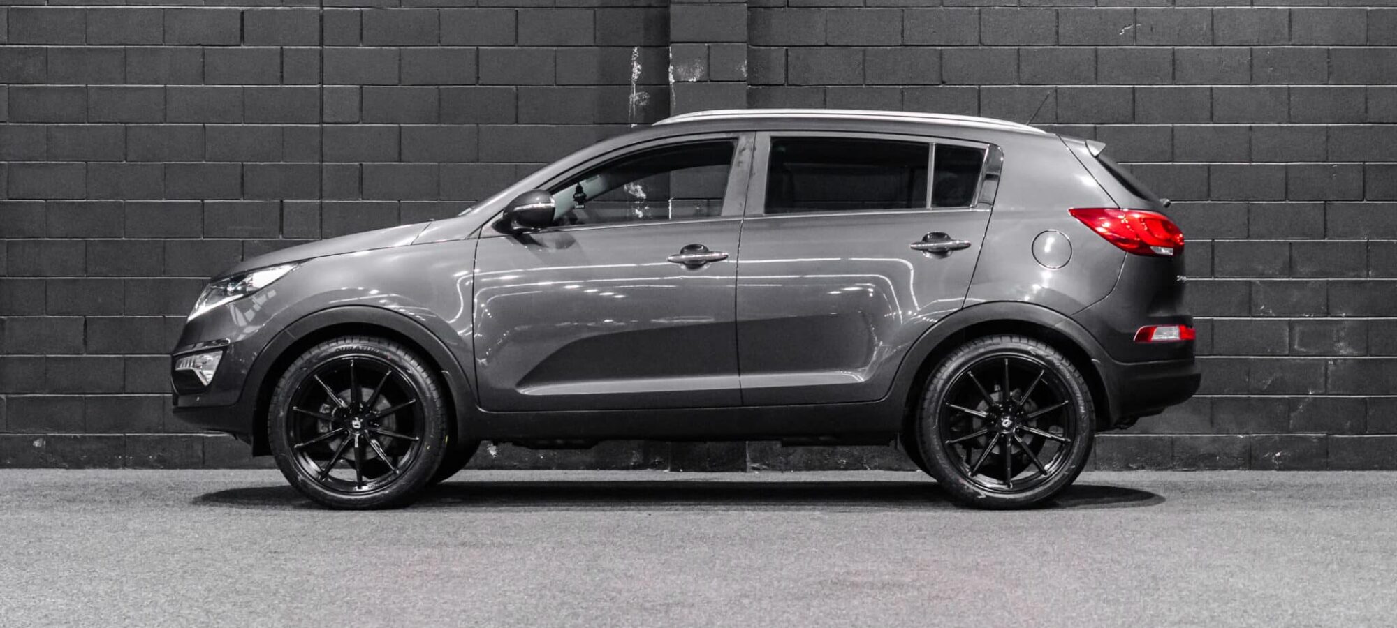 Vehicle Gallery Image