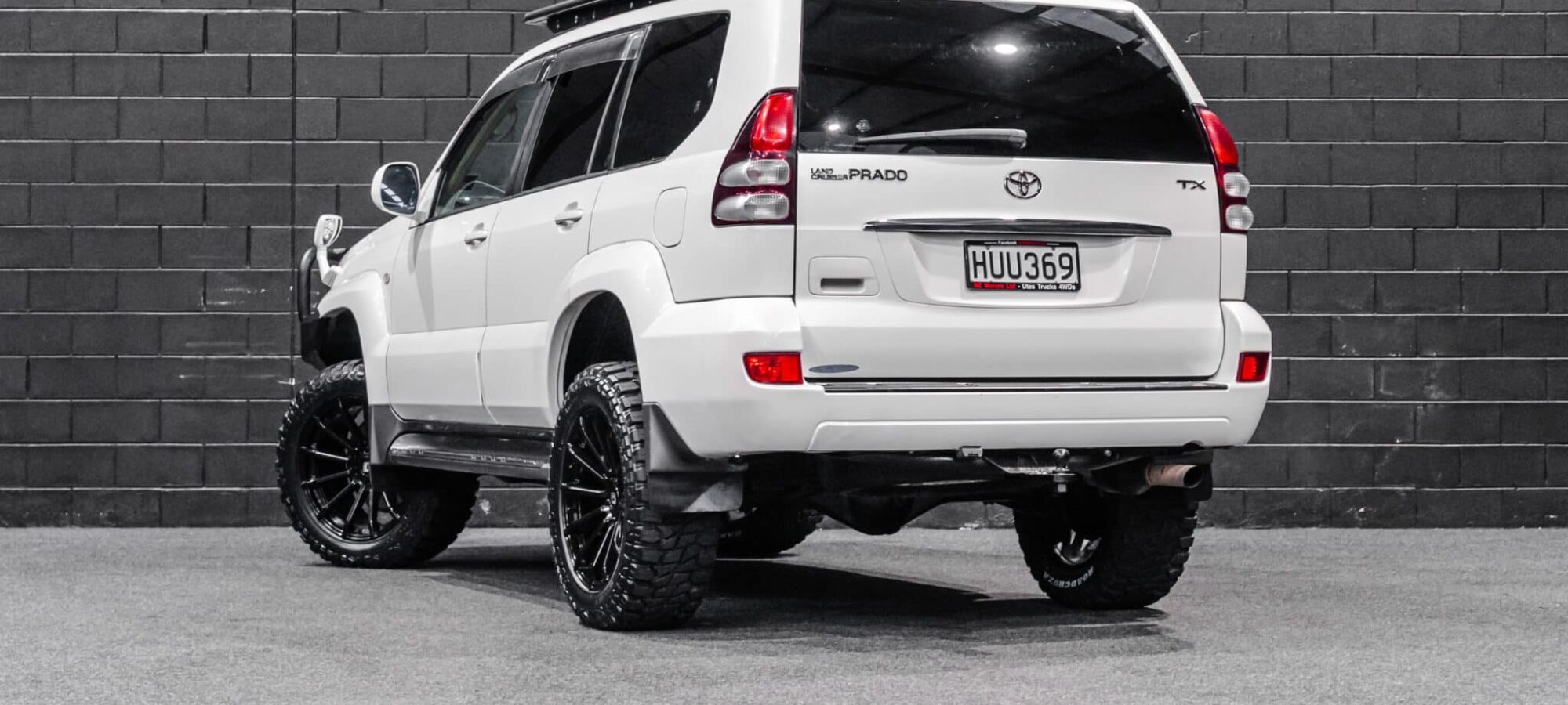 Vehicle Gallery Image