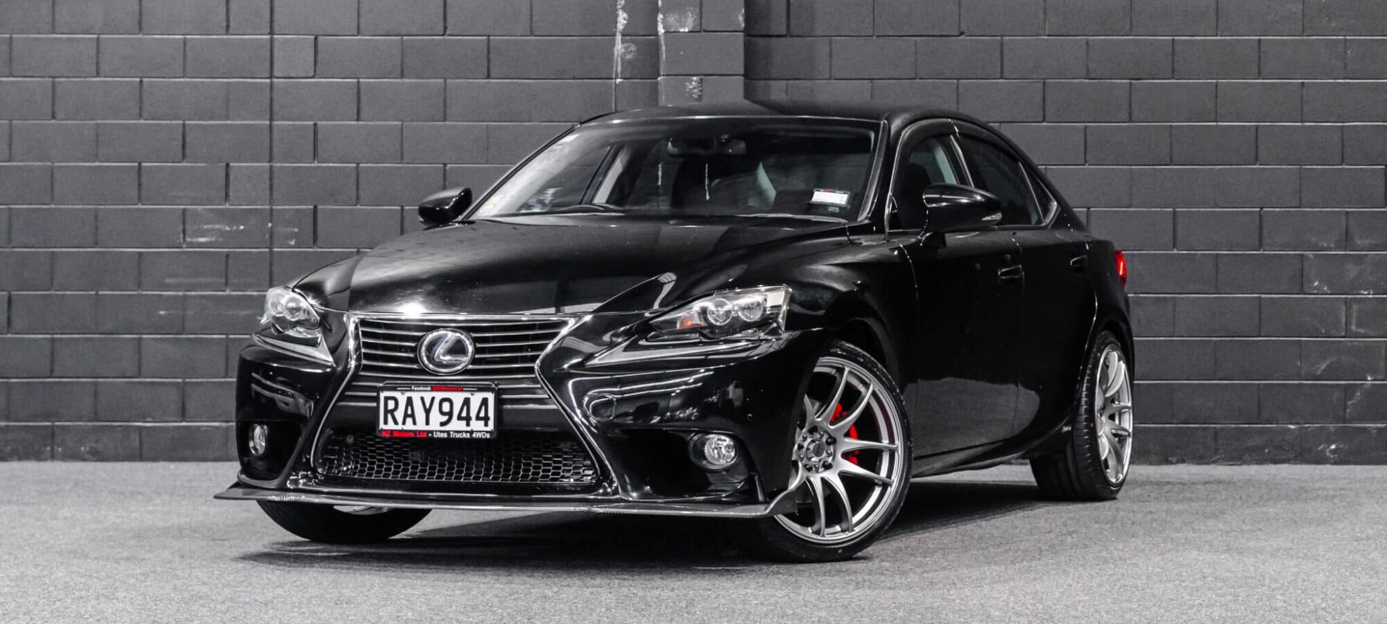 Vehicle Gallery Image