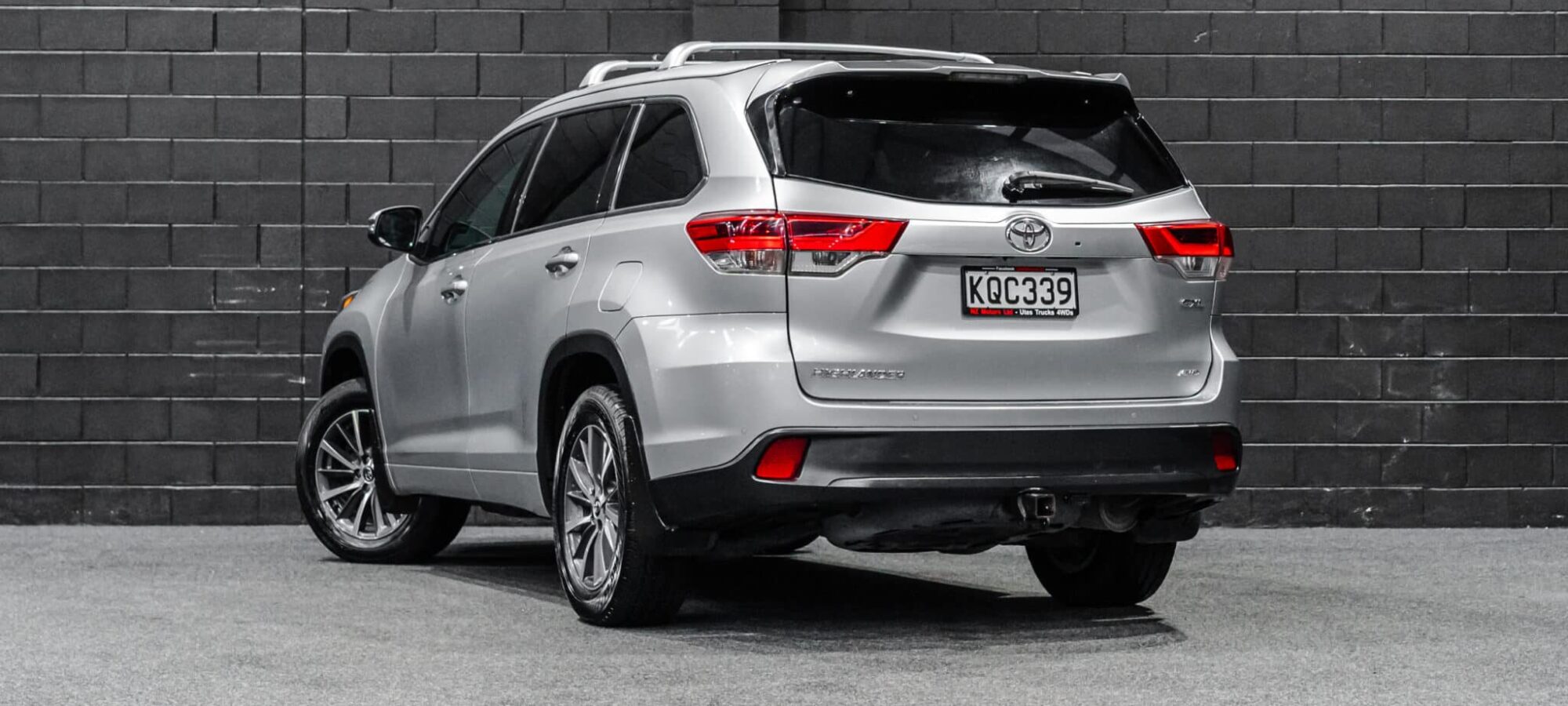 Vehicle Gallery Image