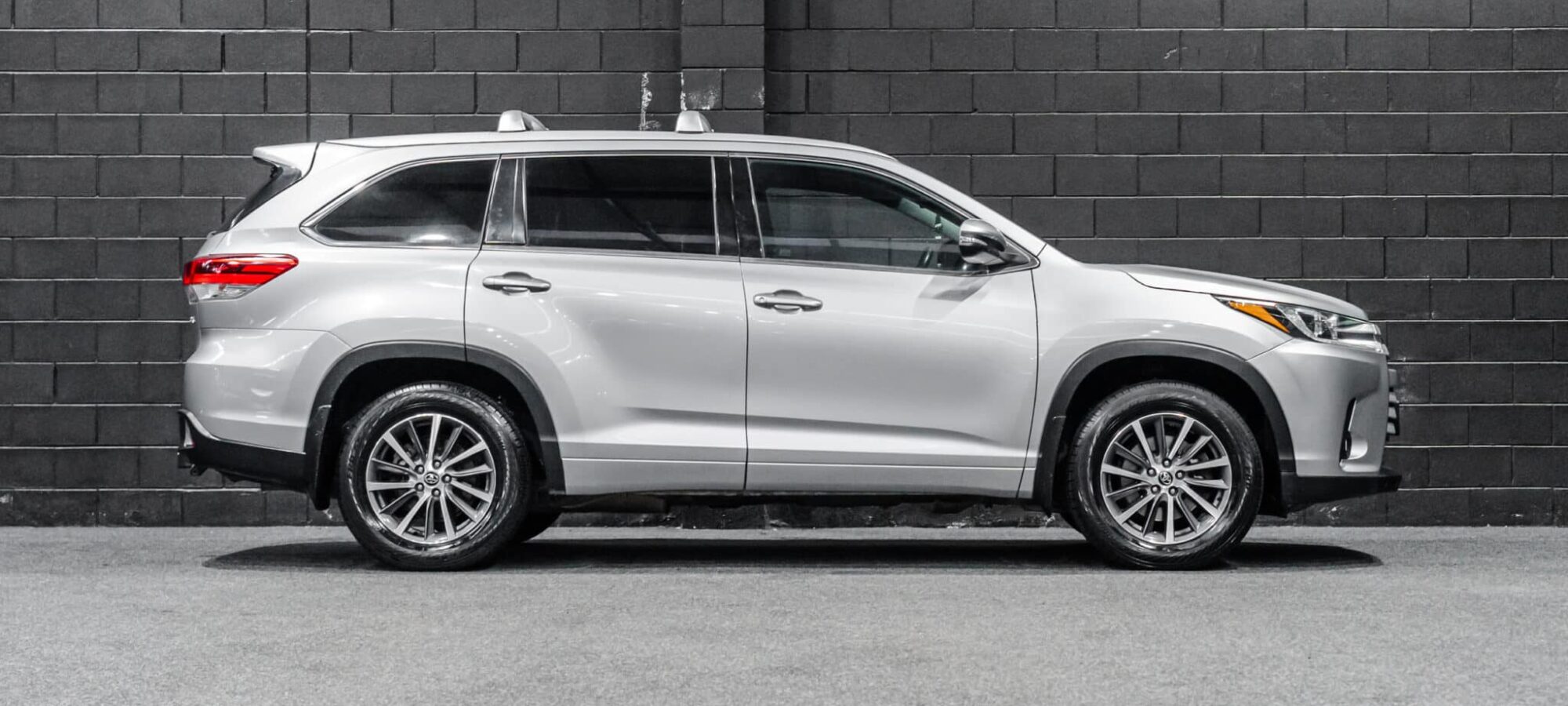 Vehicle Gallery Image