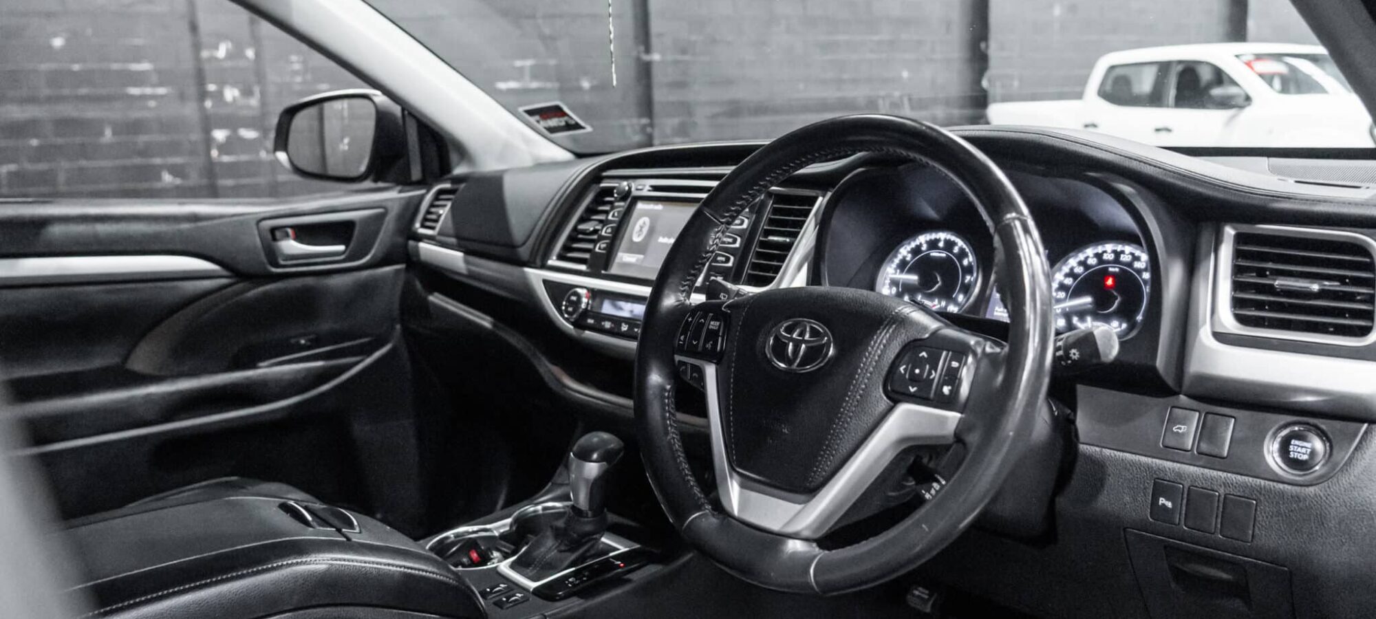 Vehicle Gallery Image