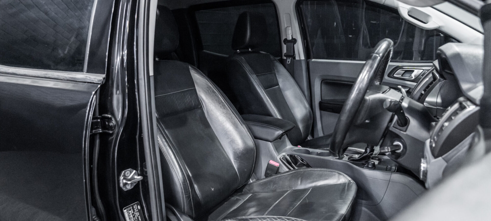 Vehicle Gallery Image