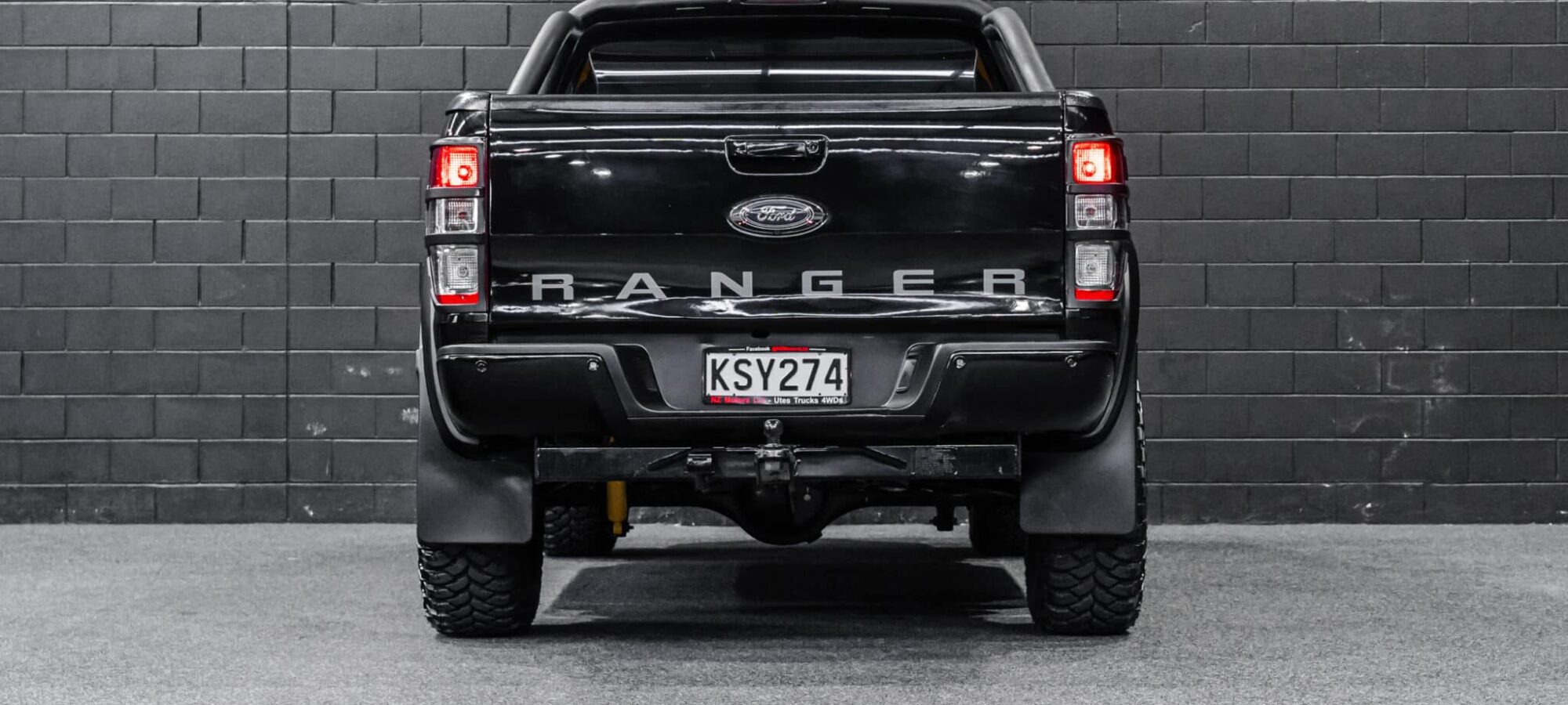 Vehicle Gallery Image