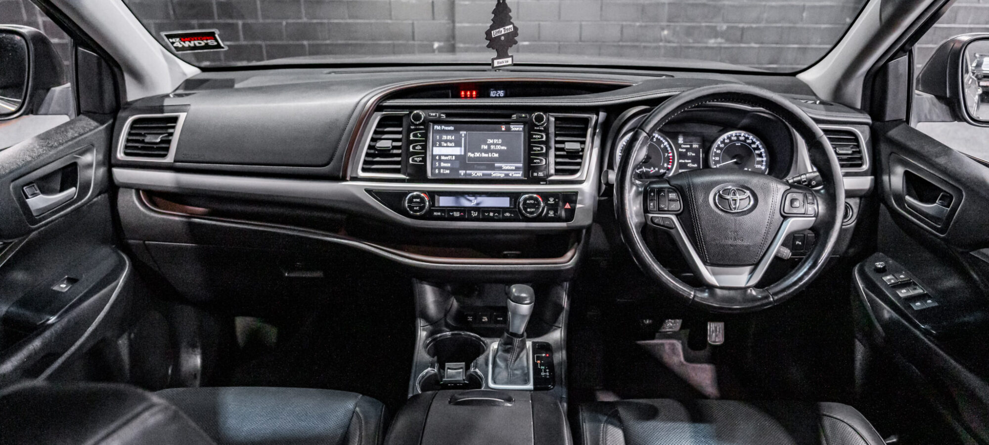 Vehicle Gallery Image