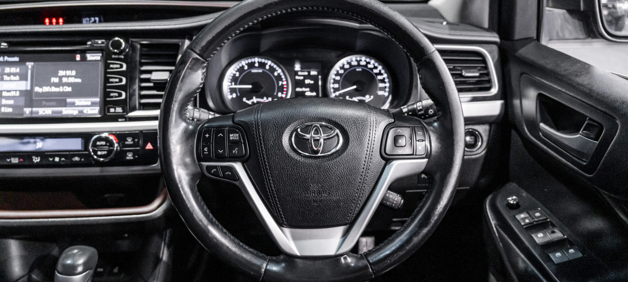 Vehicle Gallery Image