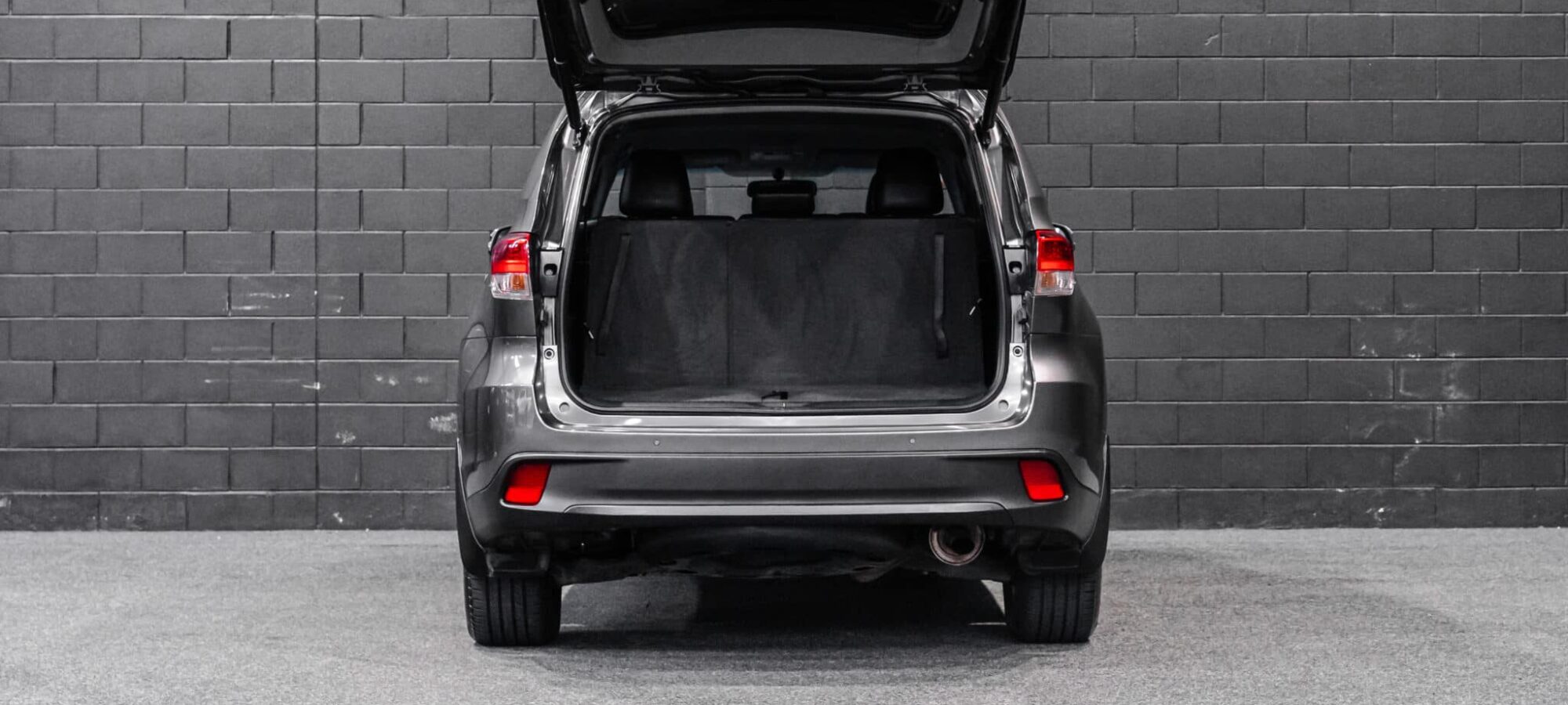 Vehicle Gallery Image