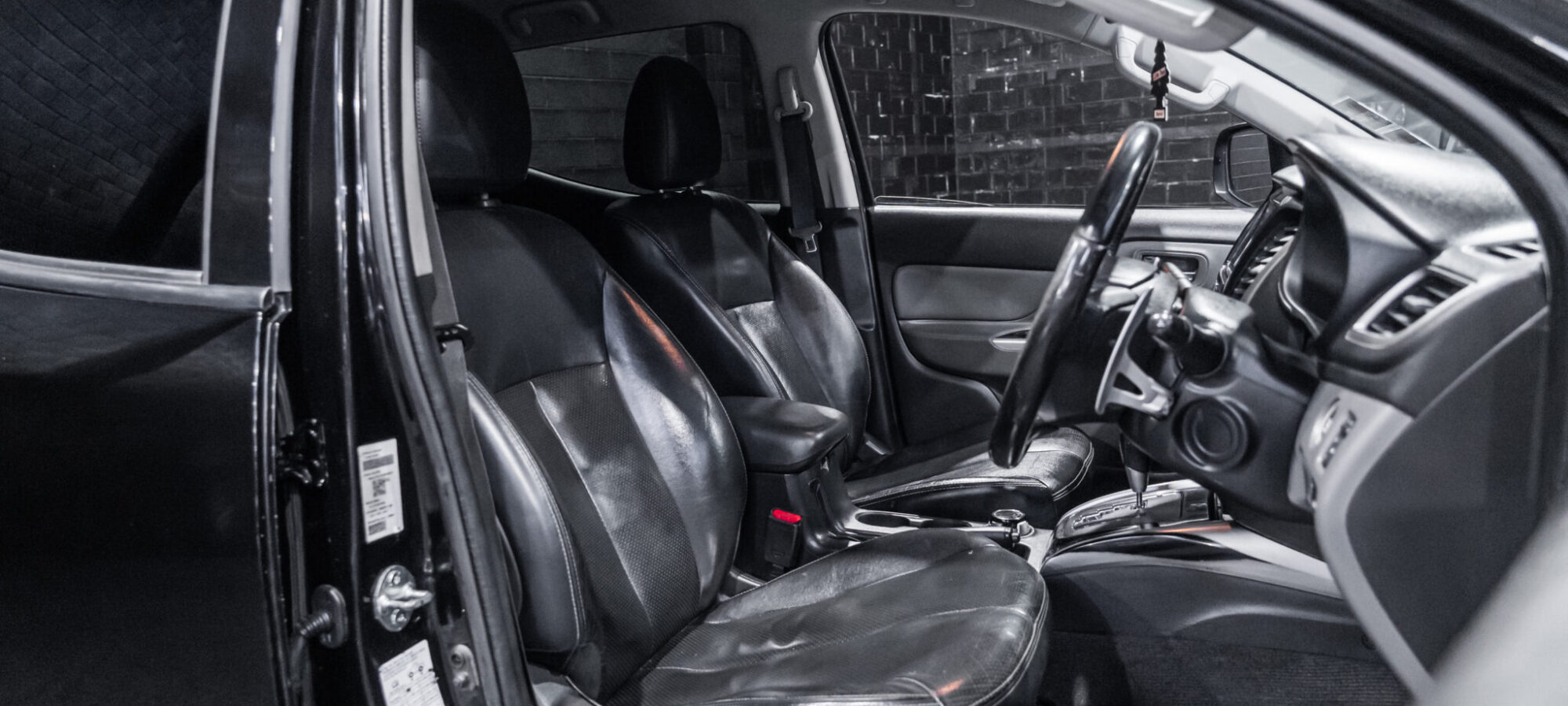 Vehicle Gallery Image