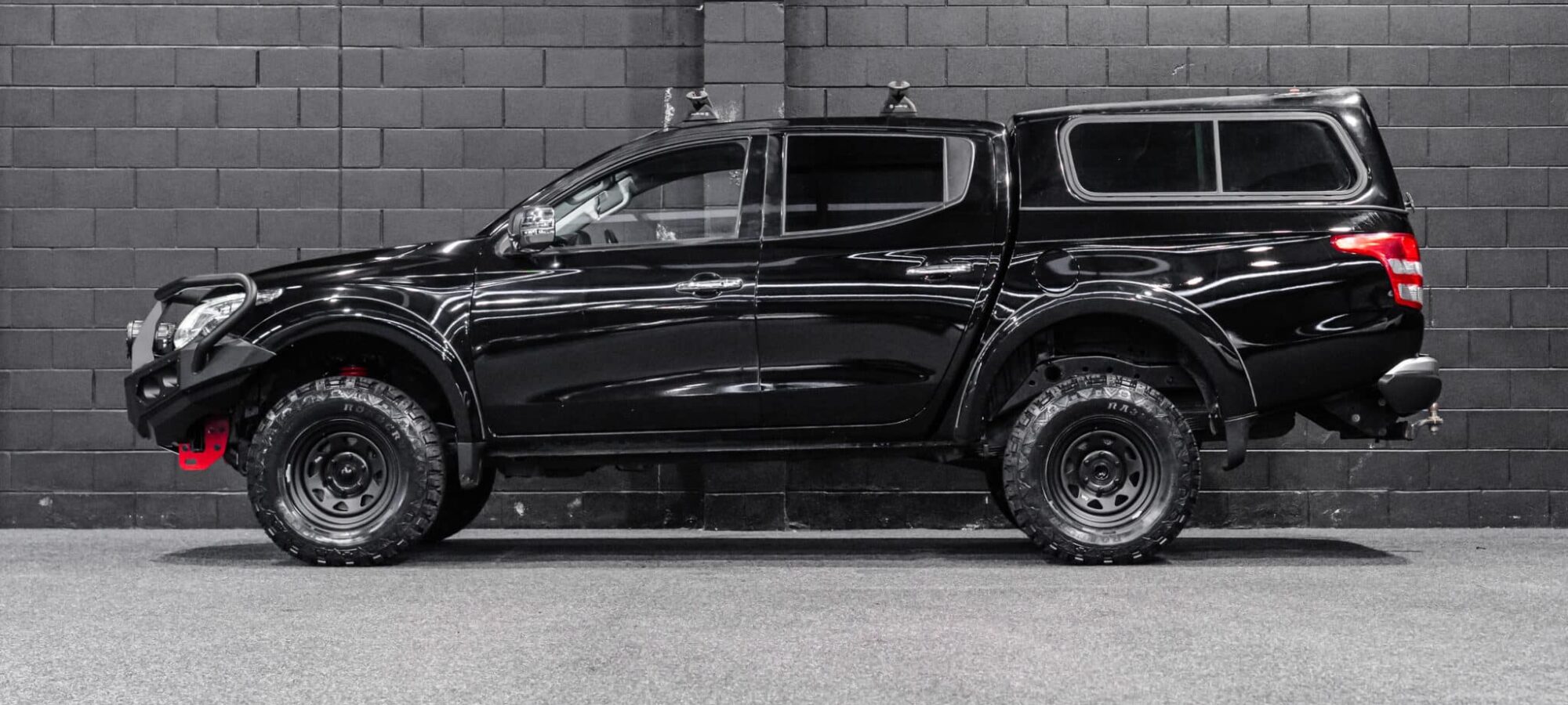 Vehicle Gallery Image