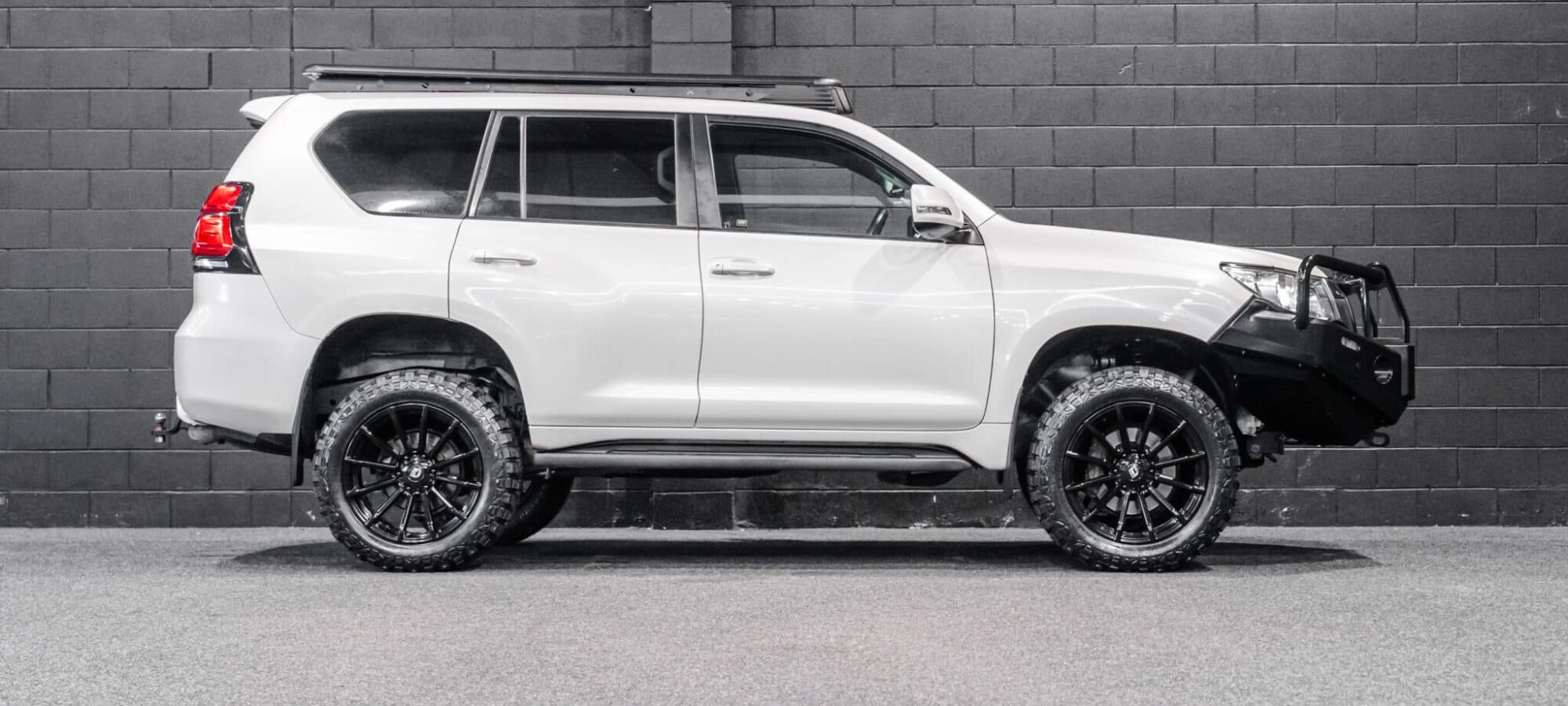 Vehicle Gallery Image