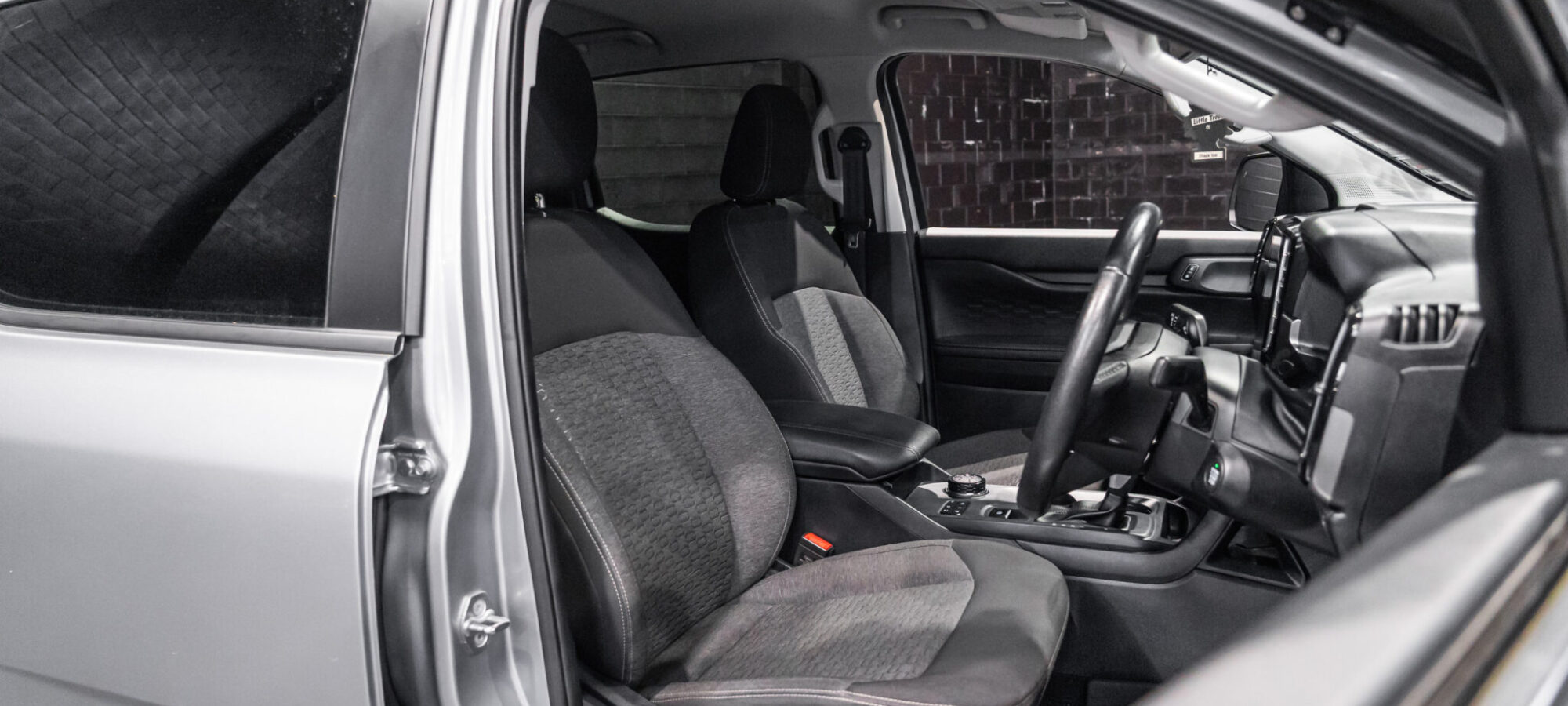 Vehicle Gallery Image
