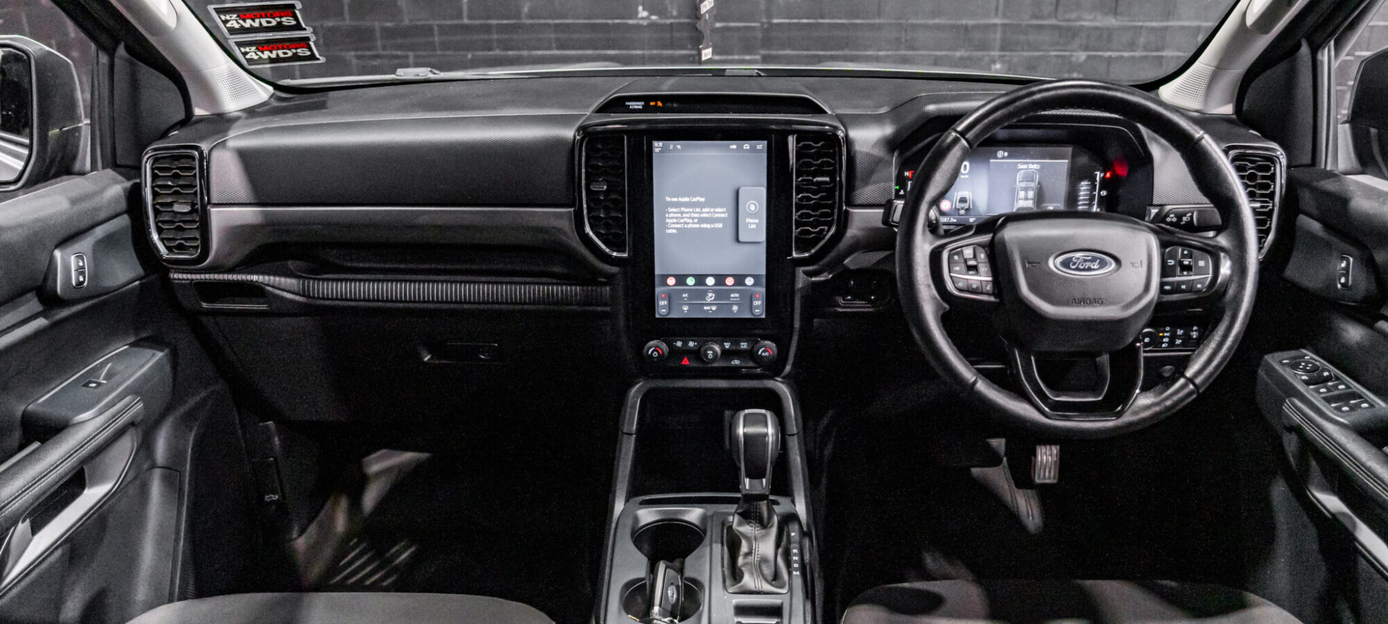 Vehicle Gallery Image