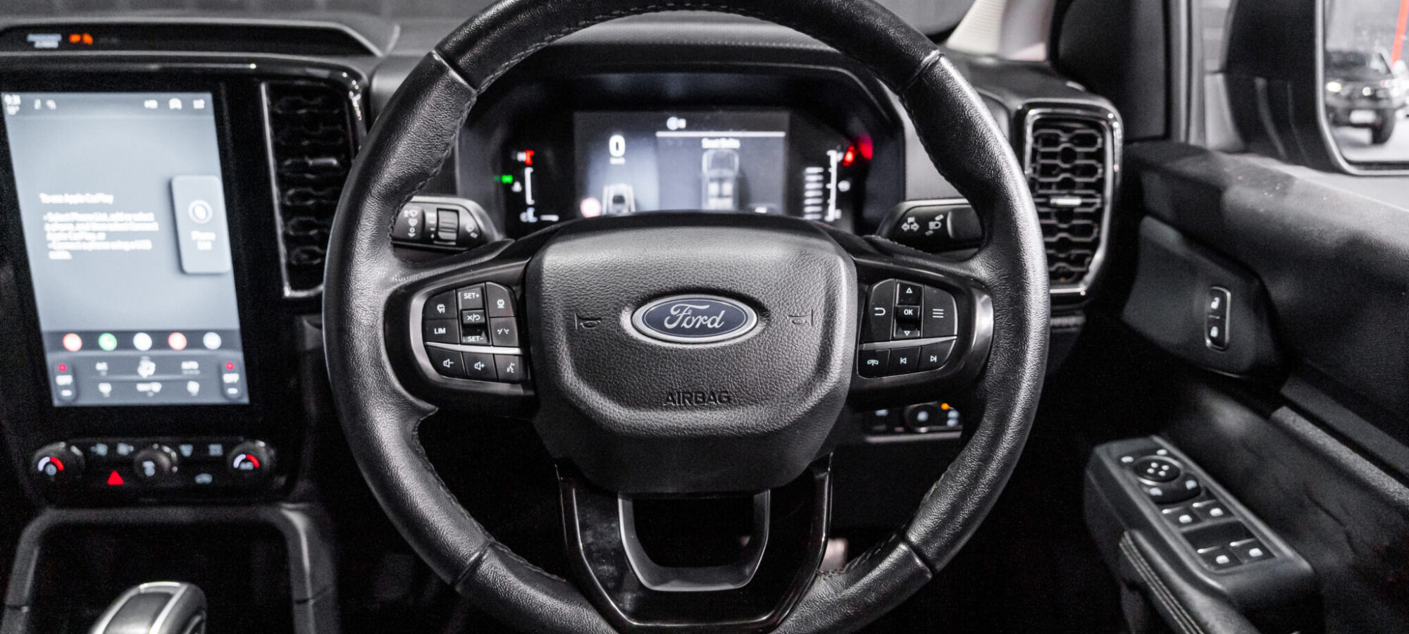 Vehicle Gallery Image