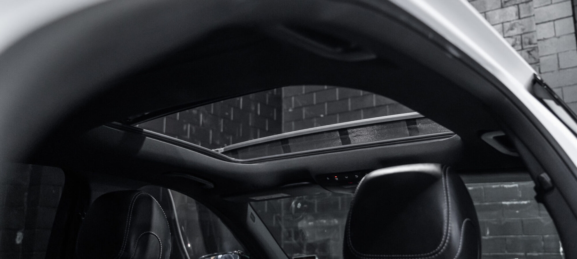 Vehicle Gallery Image