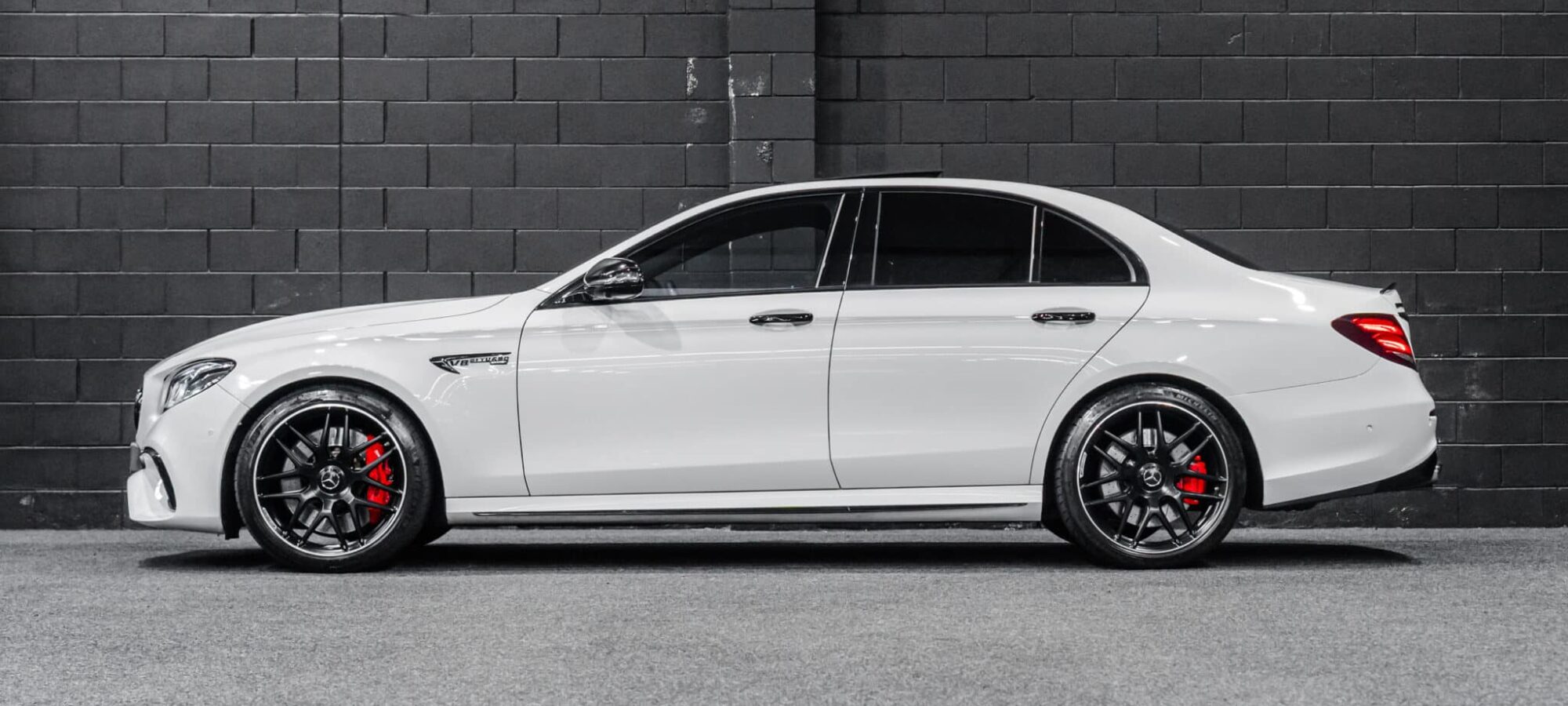 Vehicle Gallery Image