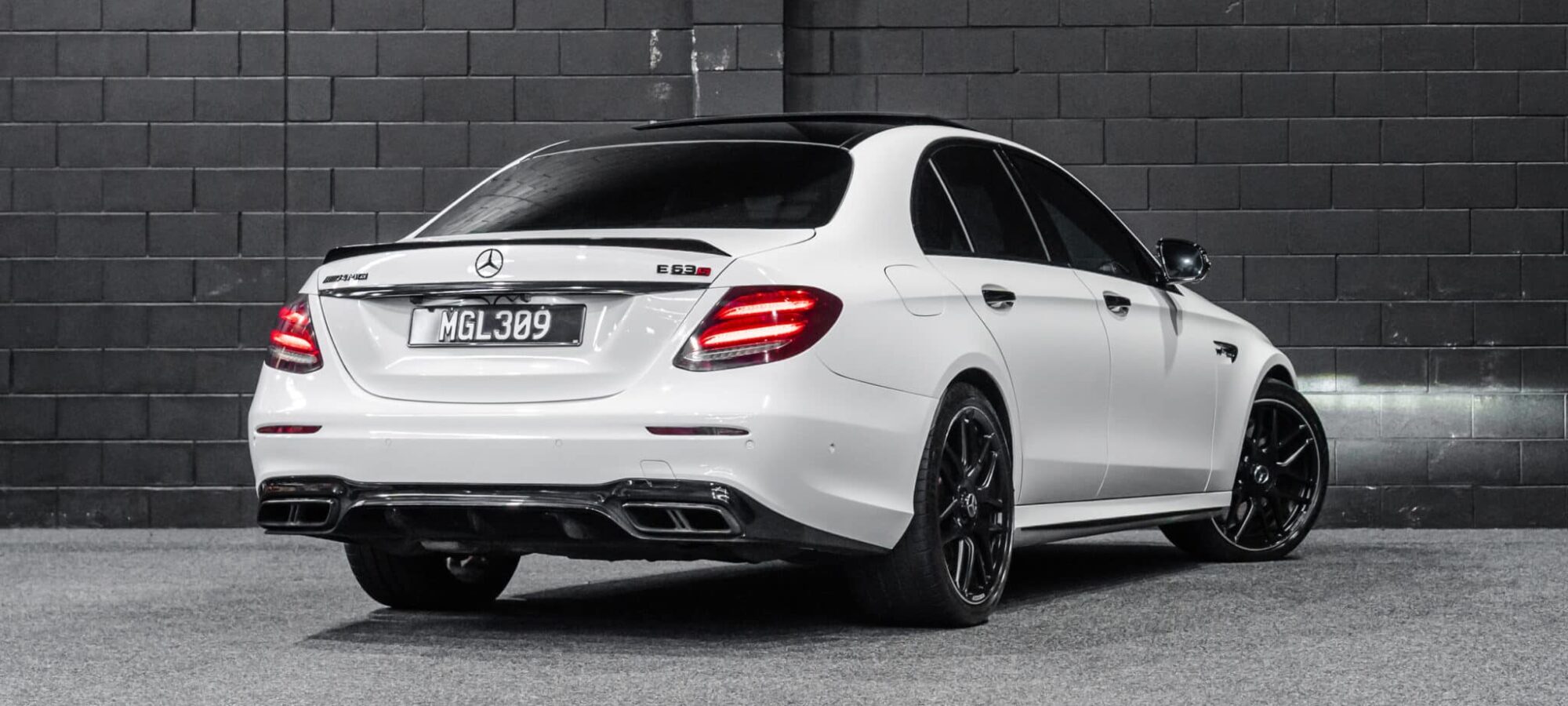 Vehicle Gallery Image