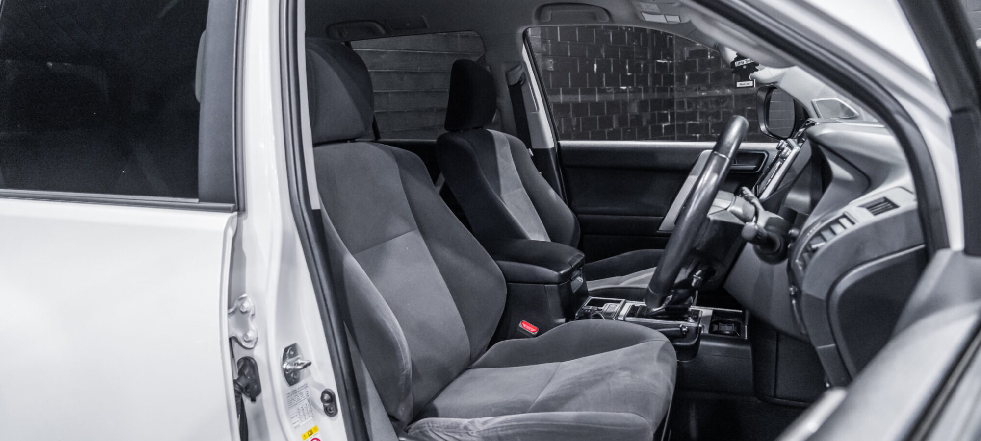 Vehicle Gallery Image