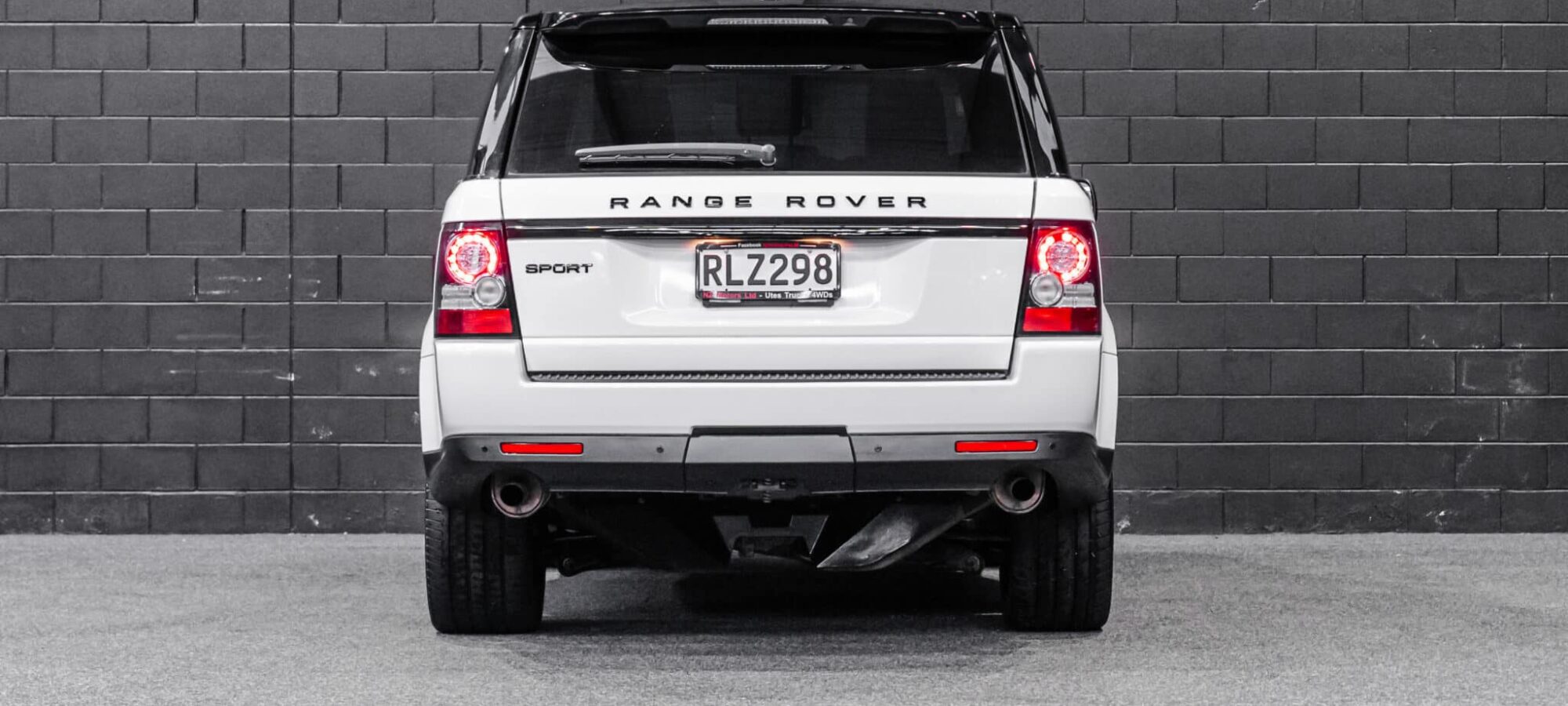 Vehicle Gallery Image
