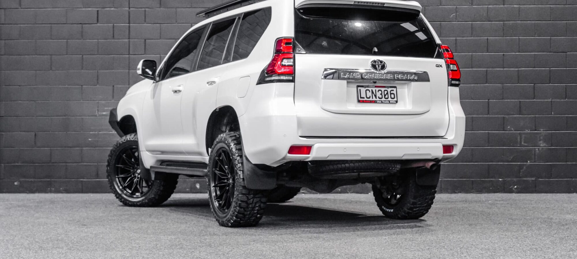 Vehicle Gallery Image