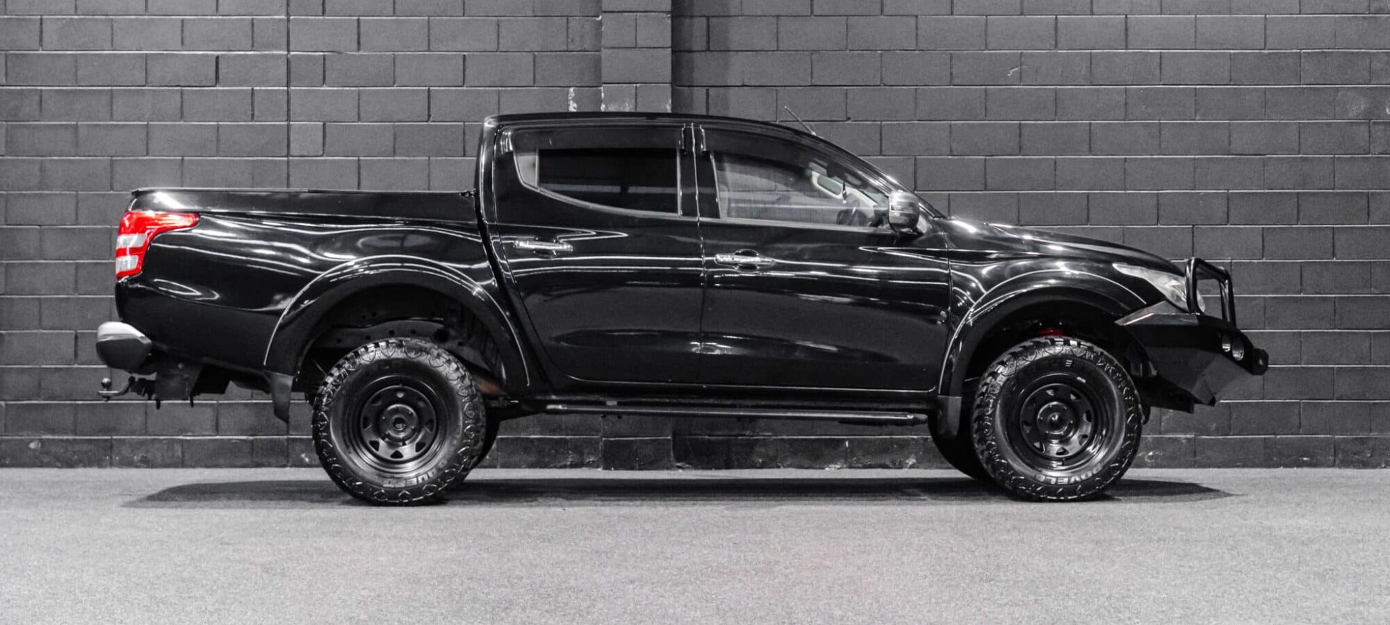 Vehicle Gallery Image