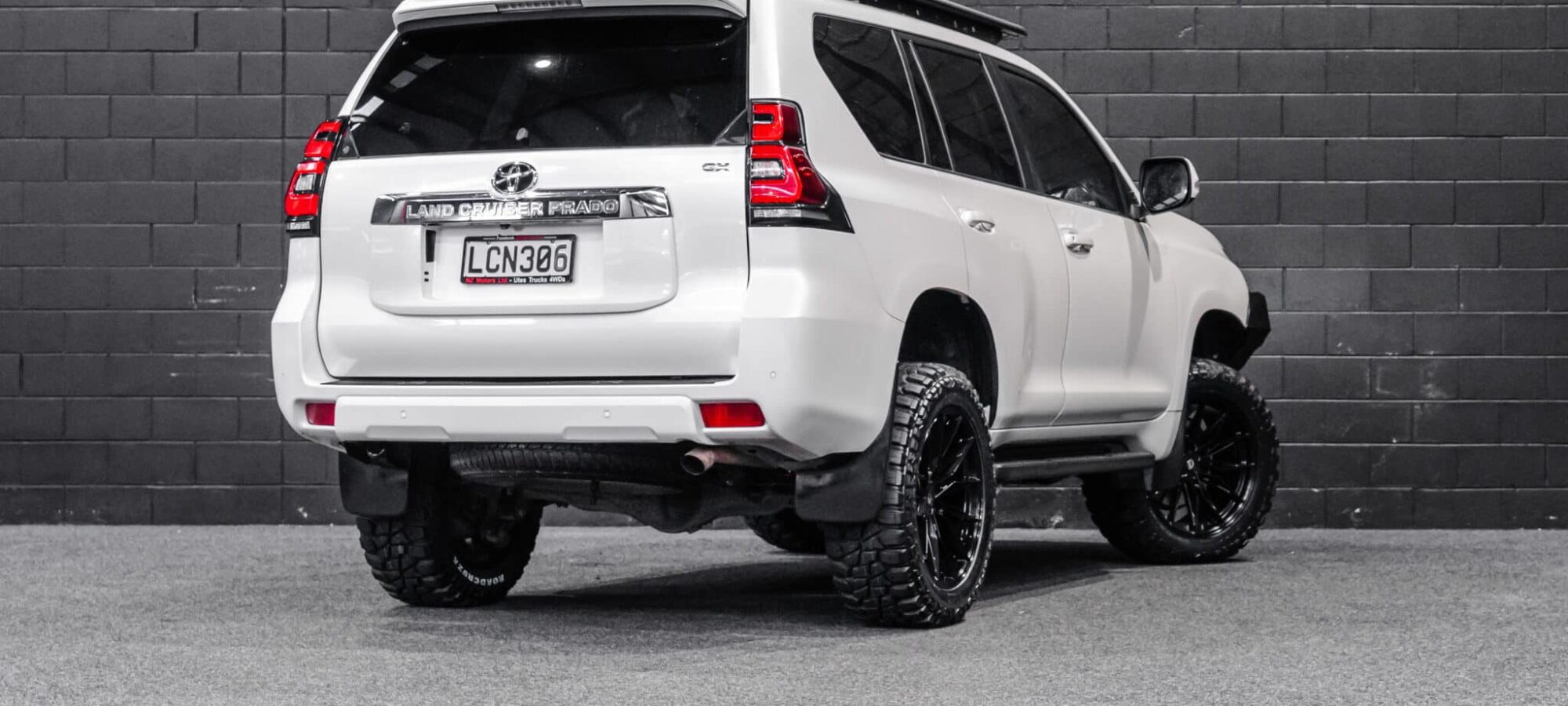 Vehicle Gallery Image