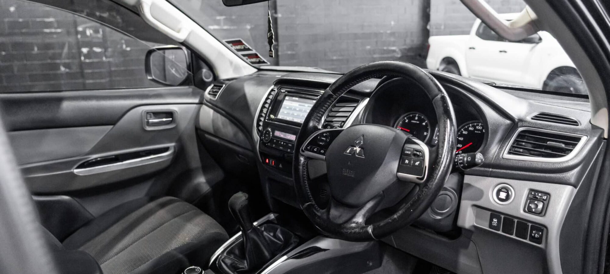 Vehicle Gallery Image