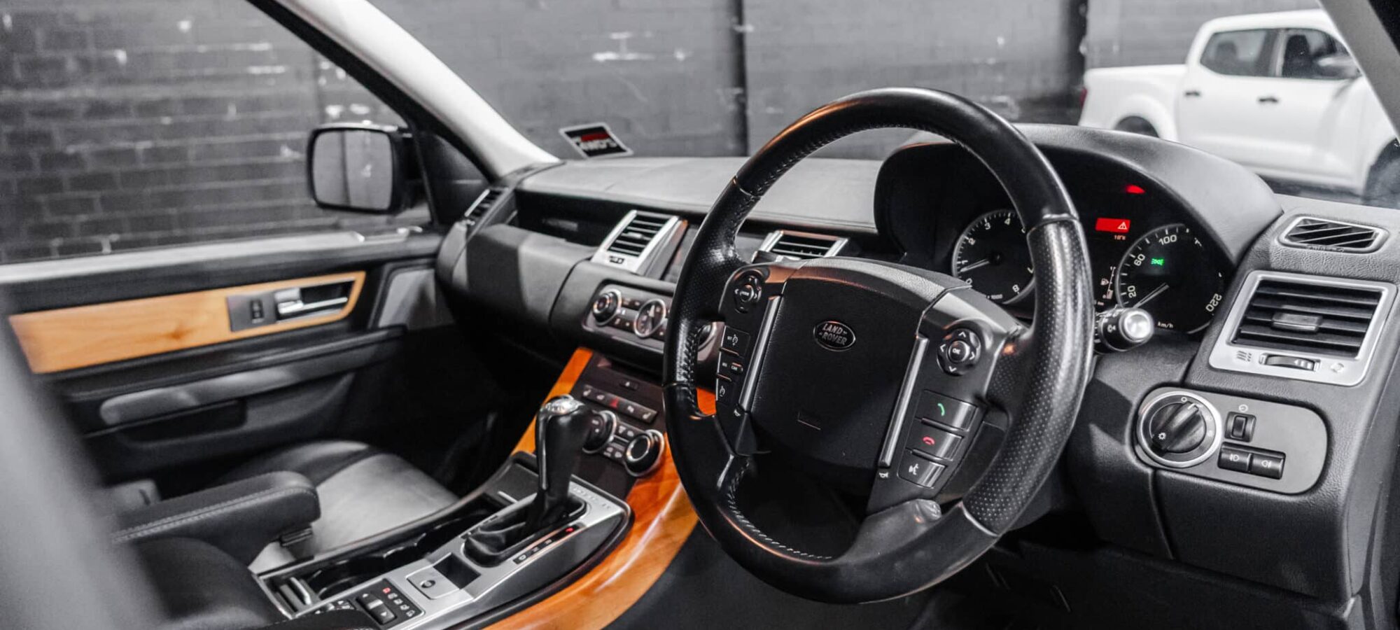 Vehicle Gallery Image