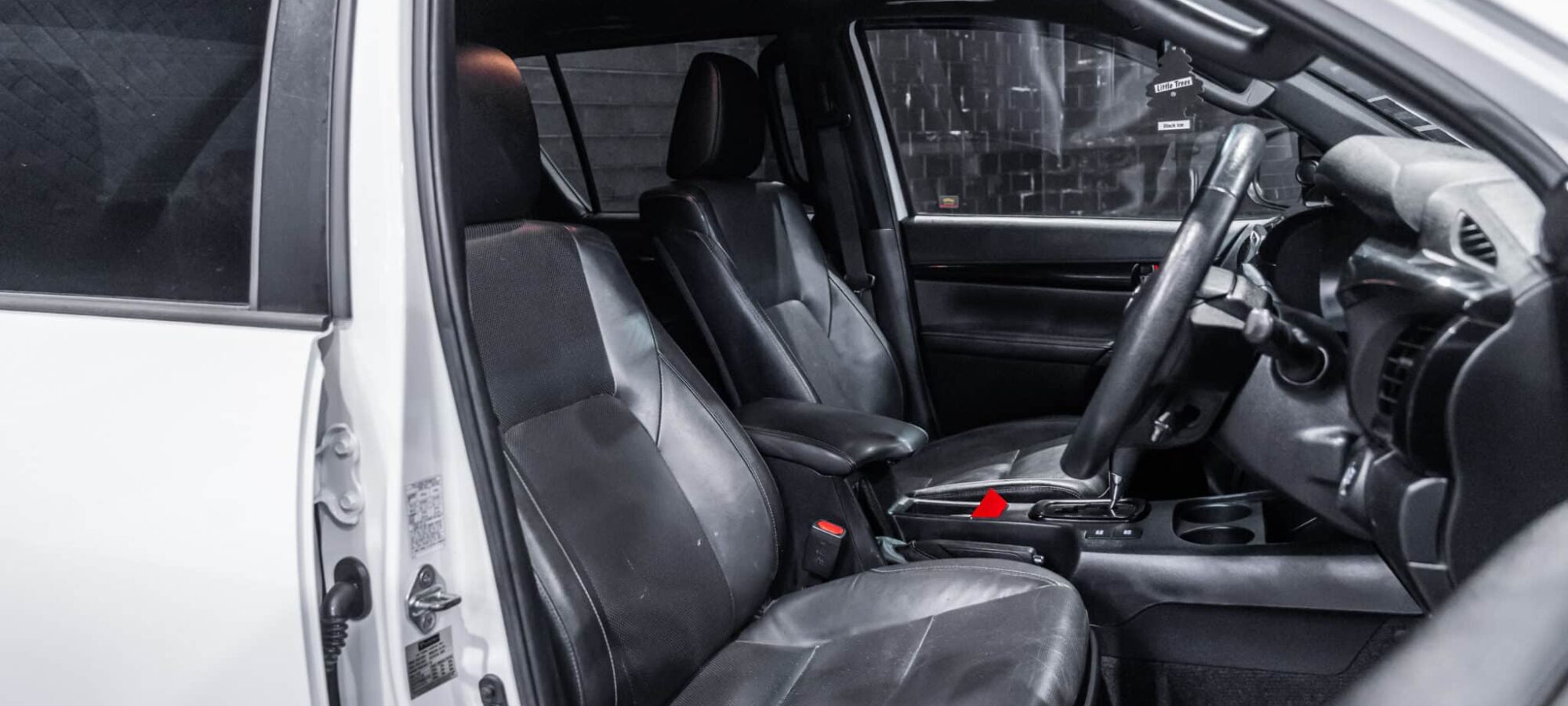 Vehicle Gallery Image