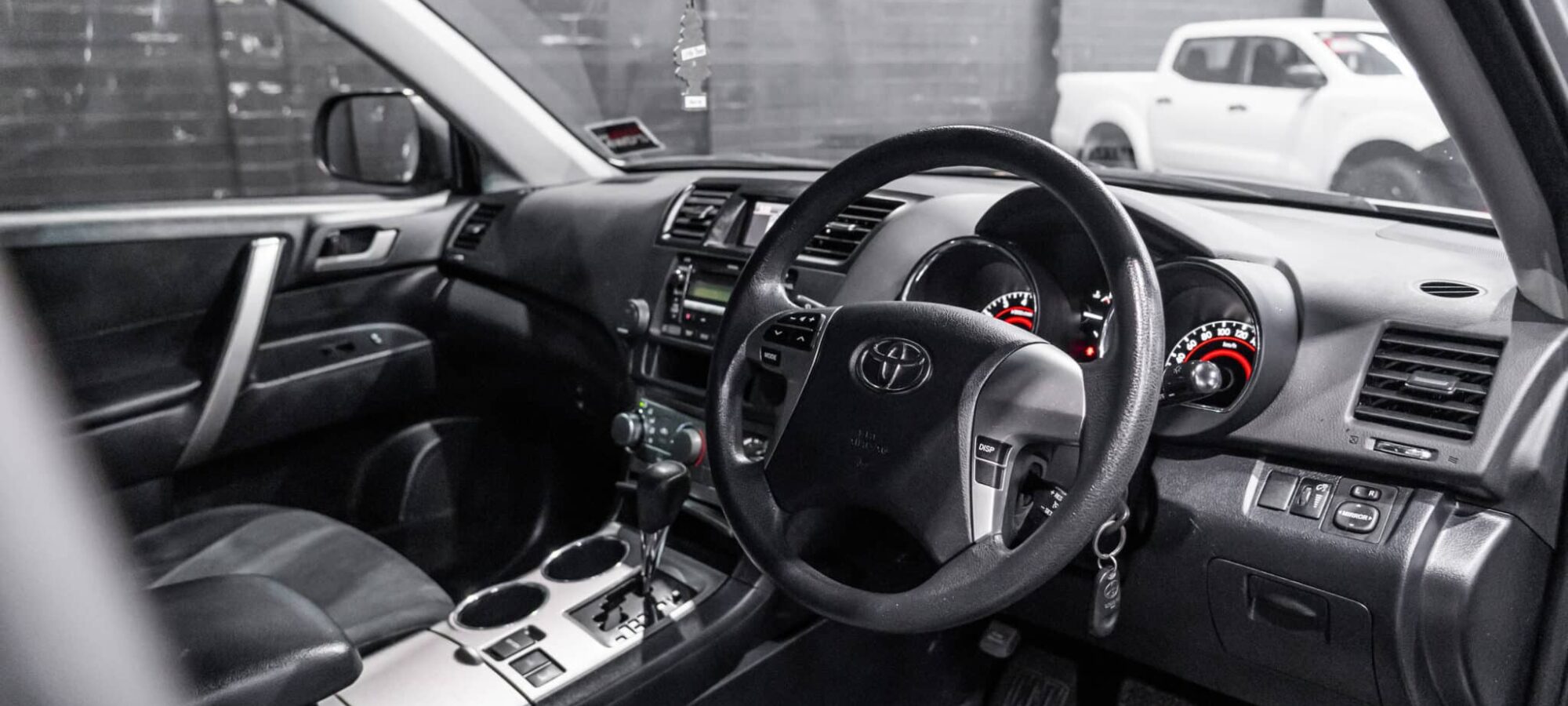 Vehicle Gallery Image