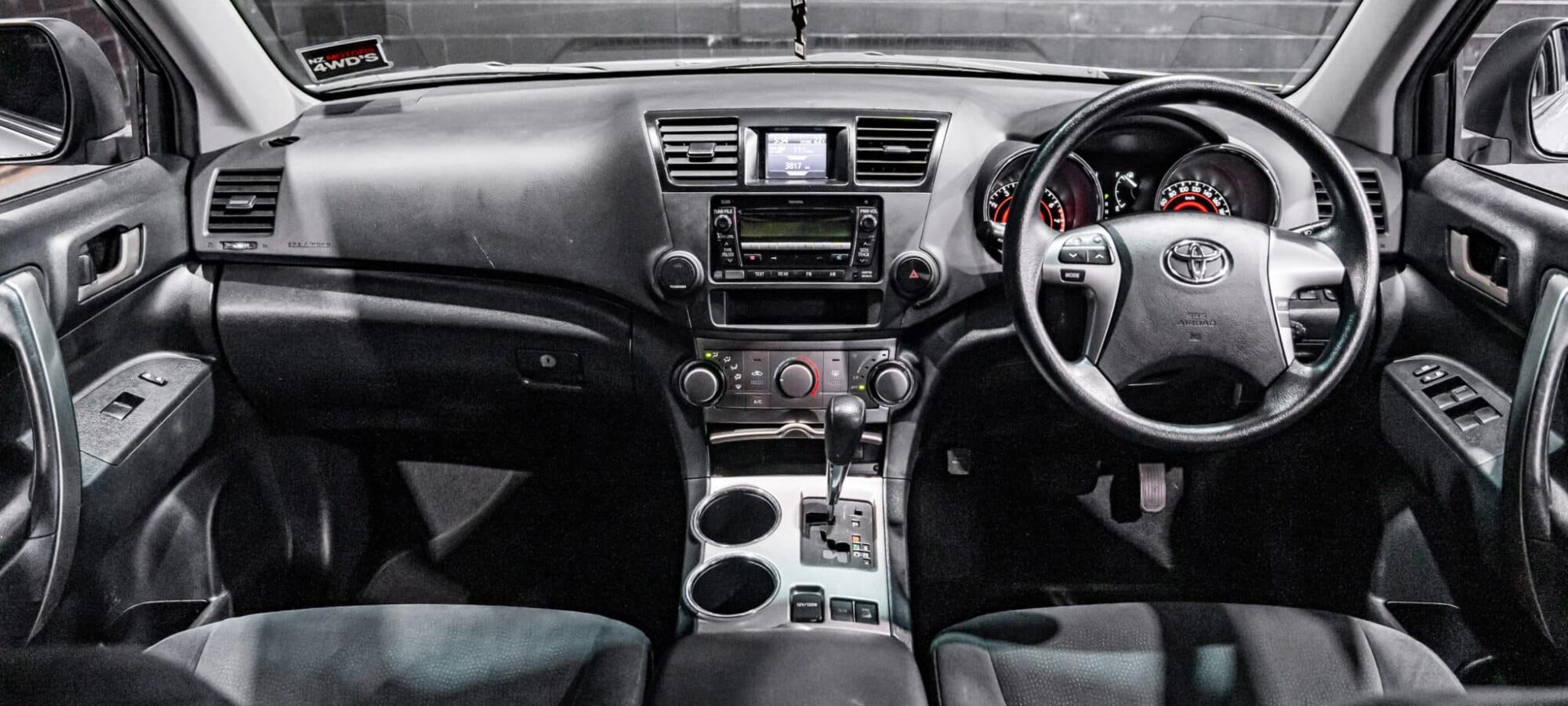 Vehicle Gallery Image