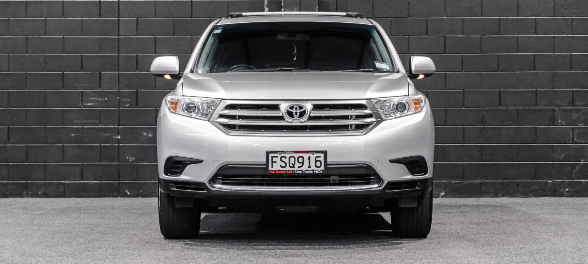 Vehicle Gallery Image