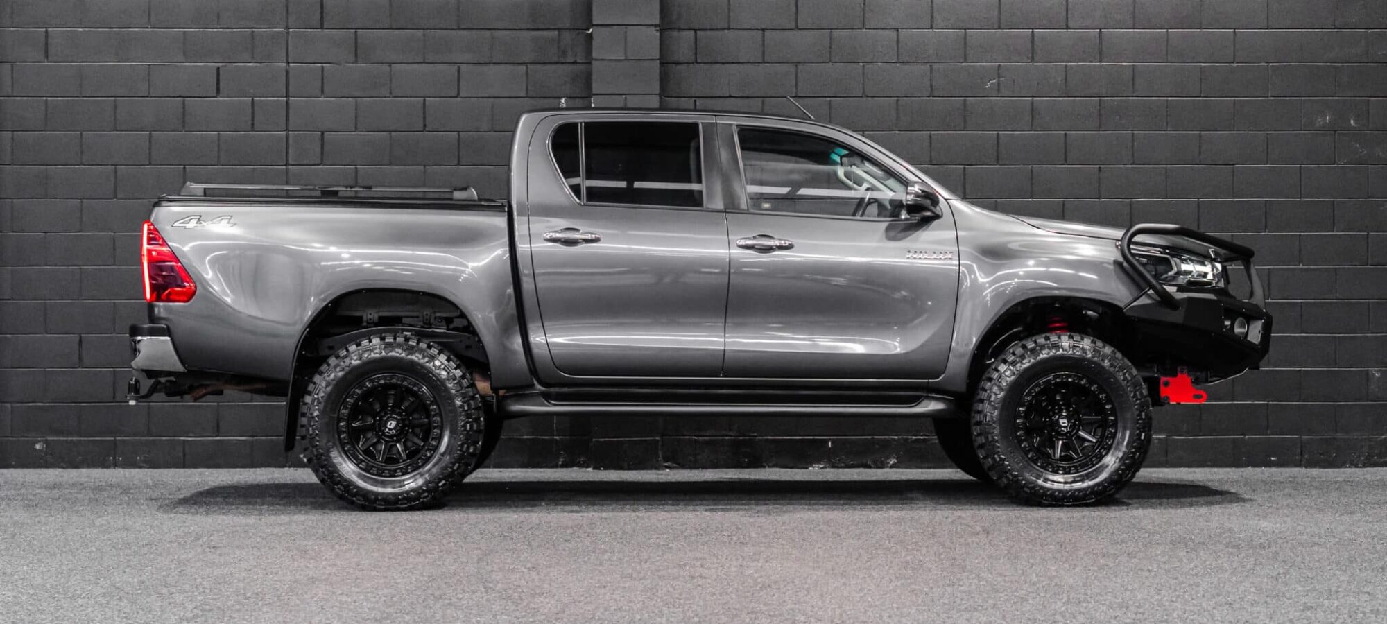 Vehicle Gallery Image