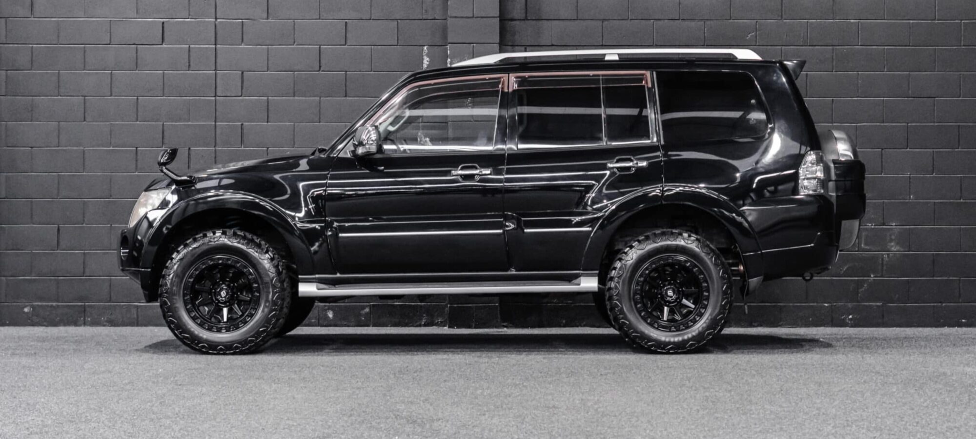 Vehicle Gallery Image