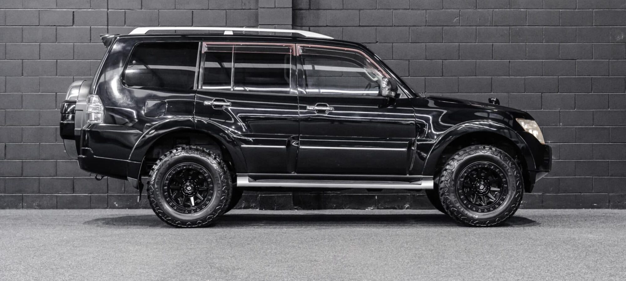 Vehicle Gallery Image