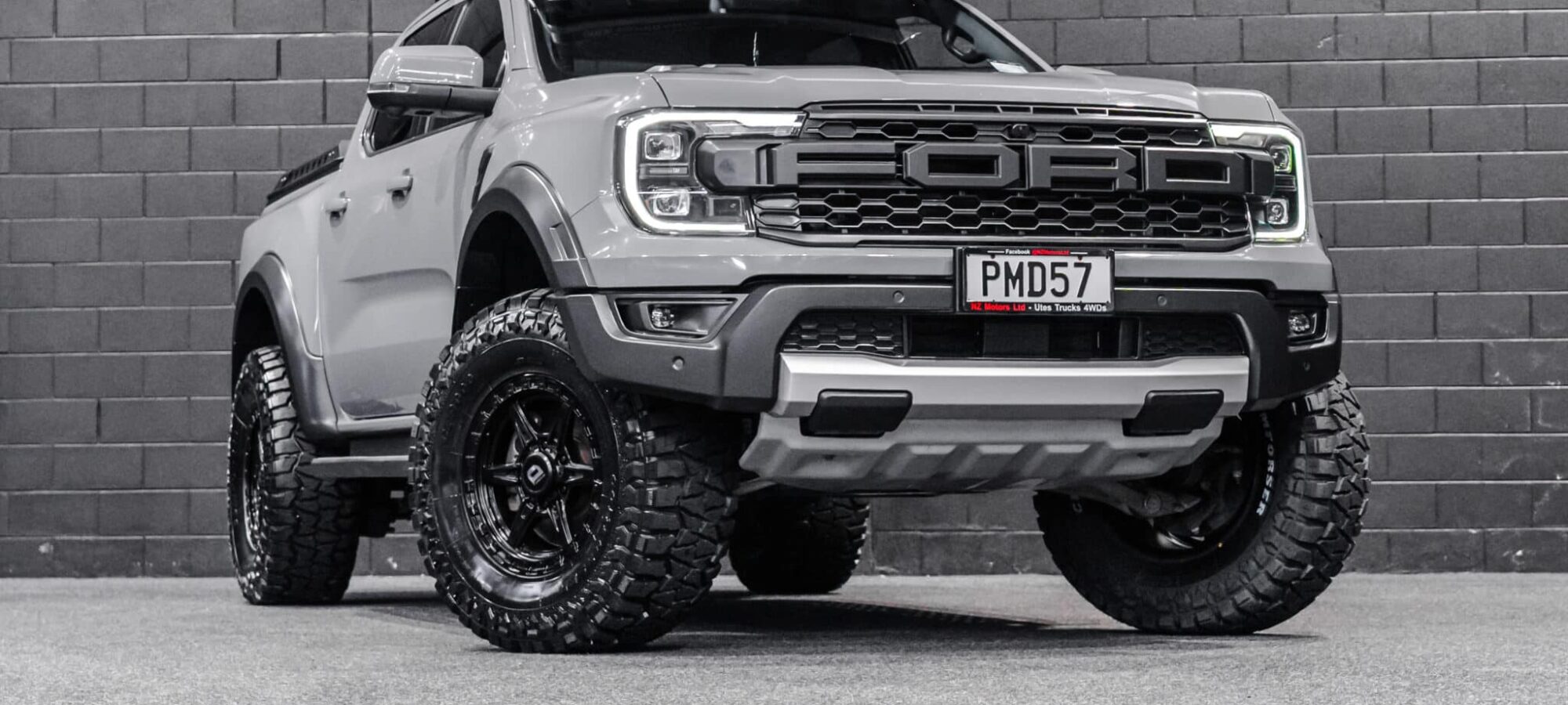 Vehicle Gallery Image