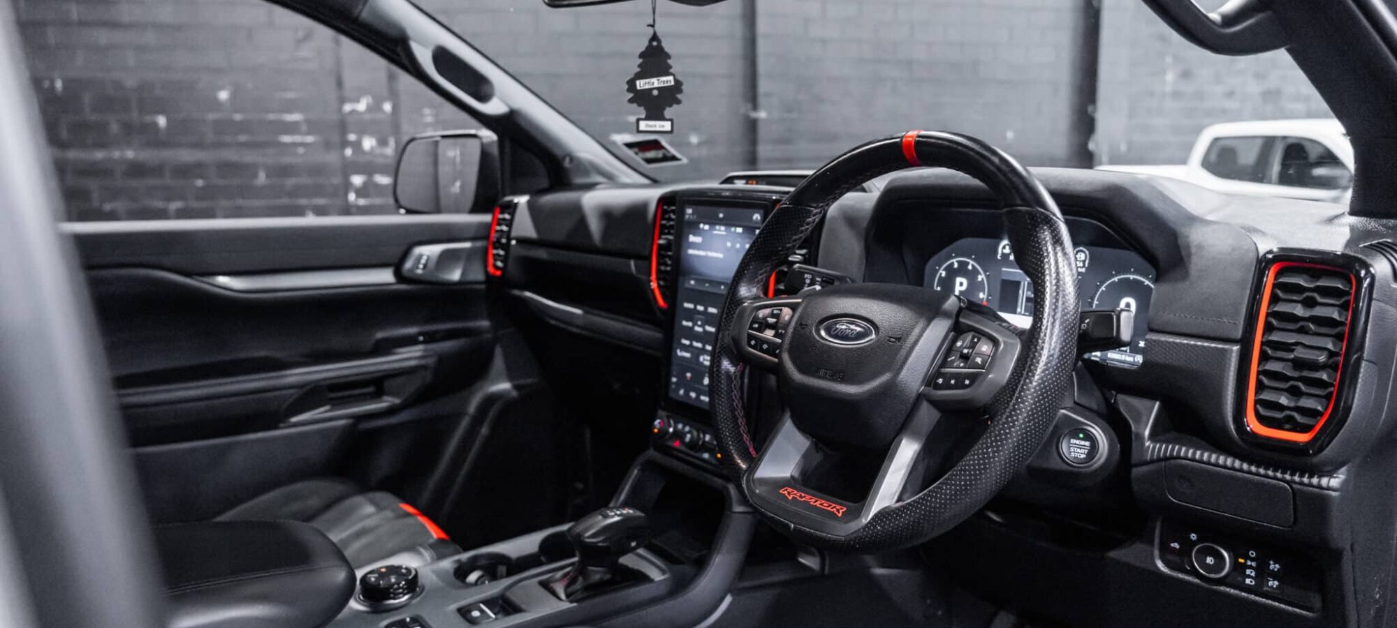 Vehicle Gallery Image