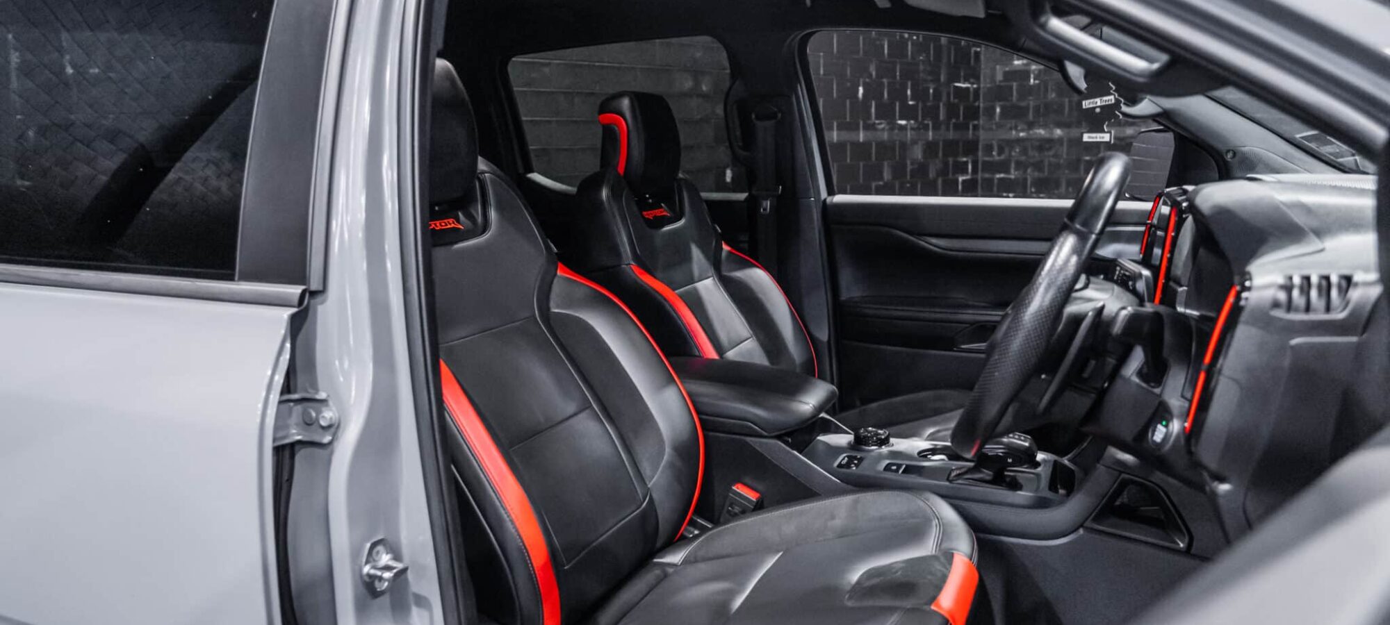 Vehicle Gallery Image