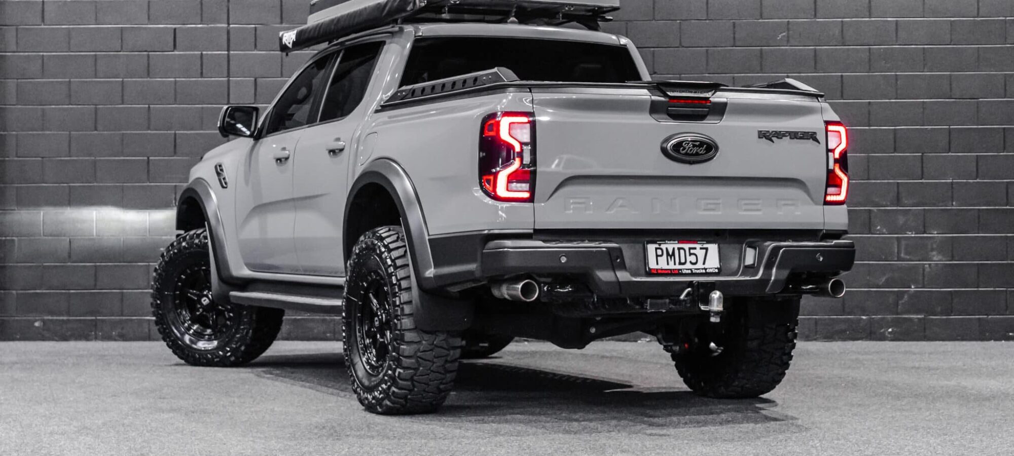 Vehicle Gallery Image