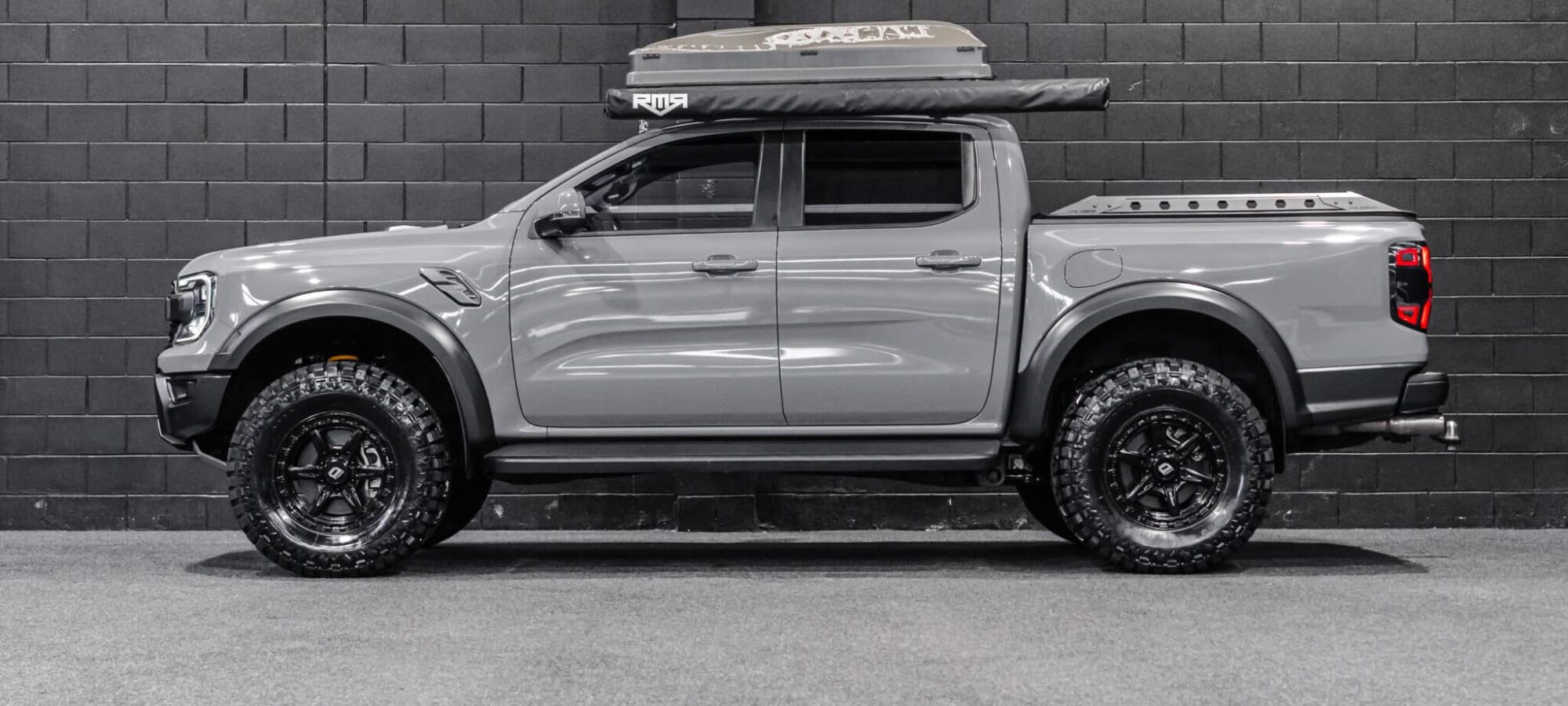 Vehicle Gallery Image