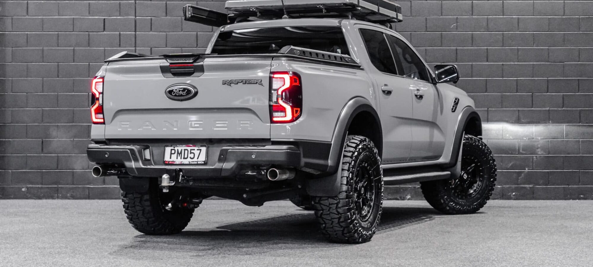 Vehicle Gallery Image