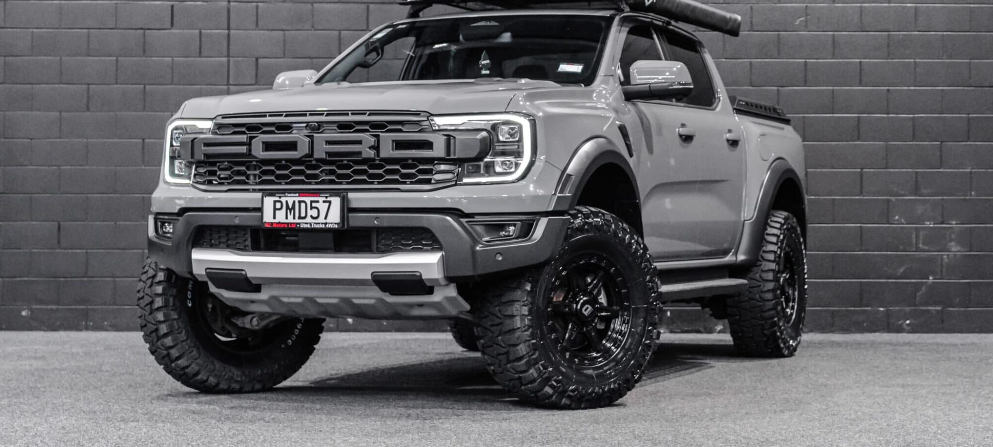 Vehicle Gallery Image