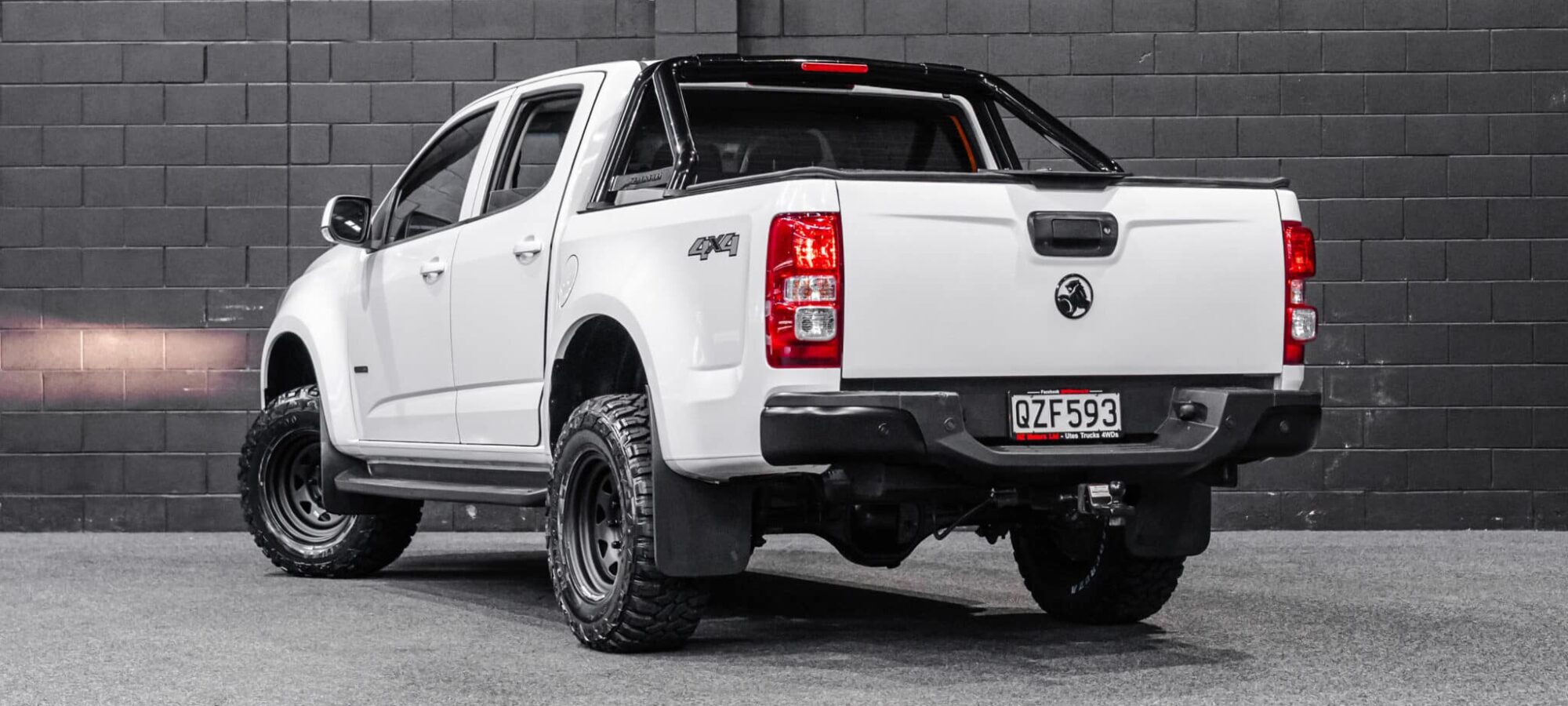 Vehicle Gallery Image