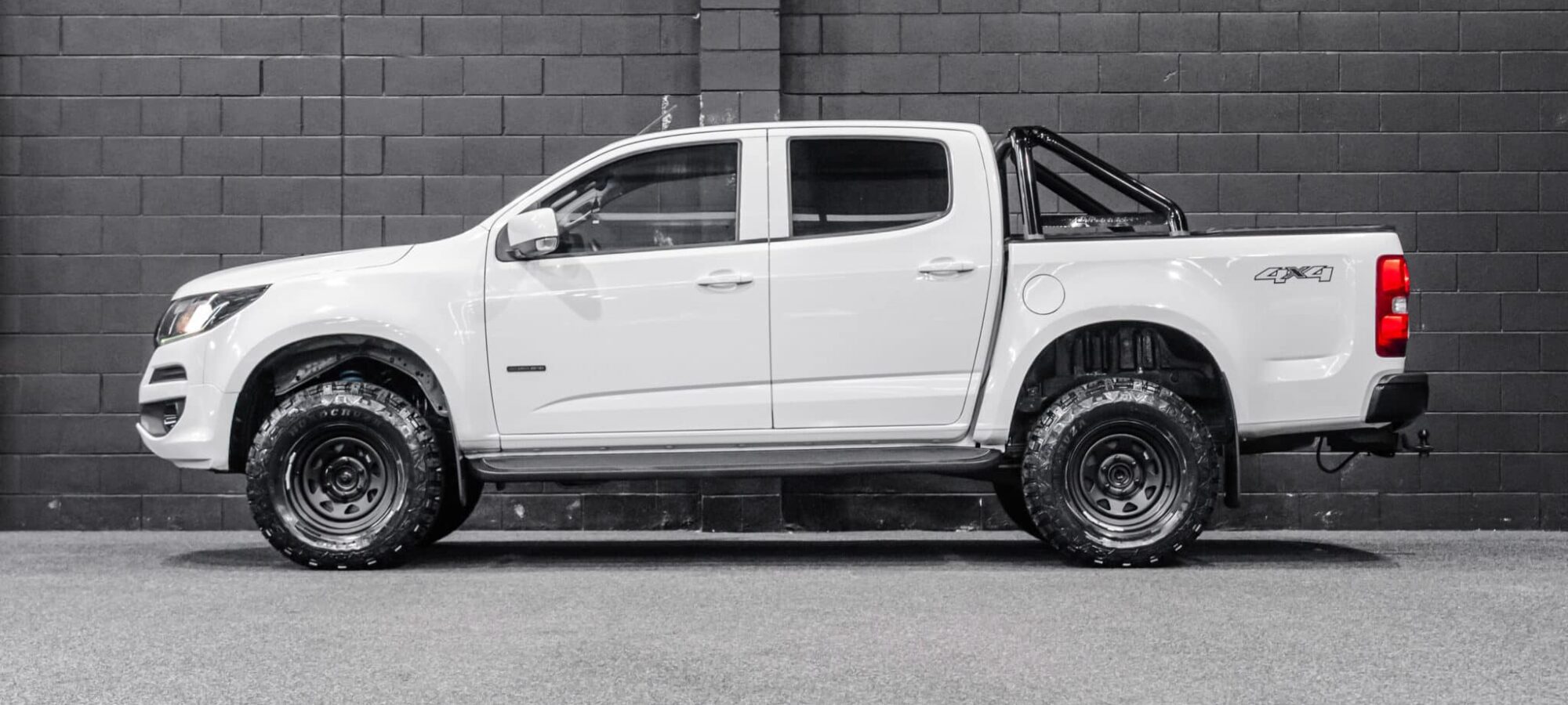 Vehicle Gallery Image