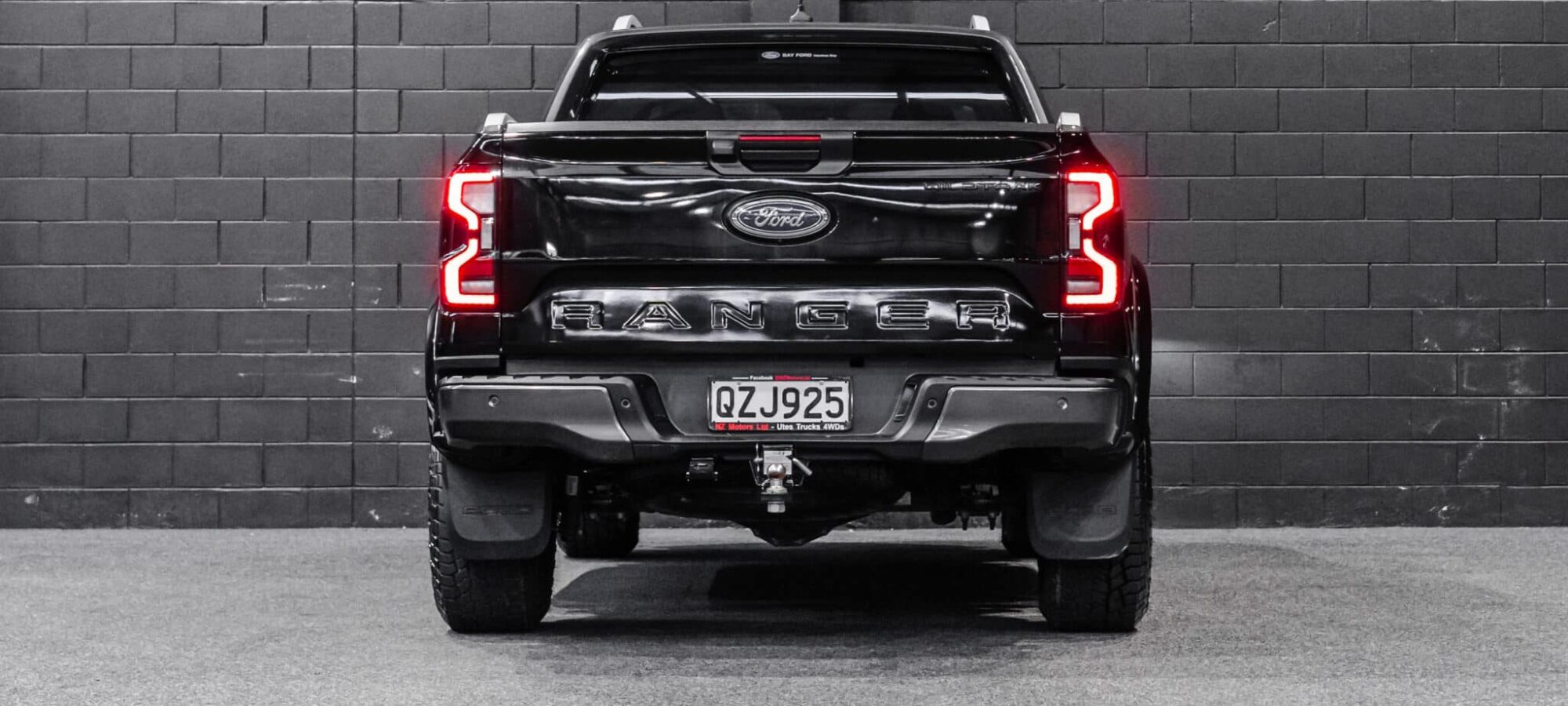 Vehicle Gallery Image